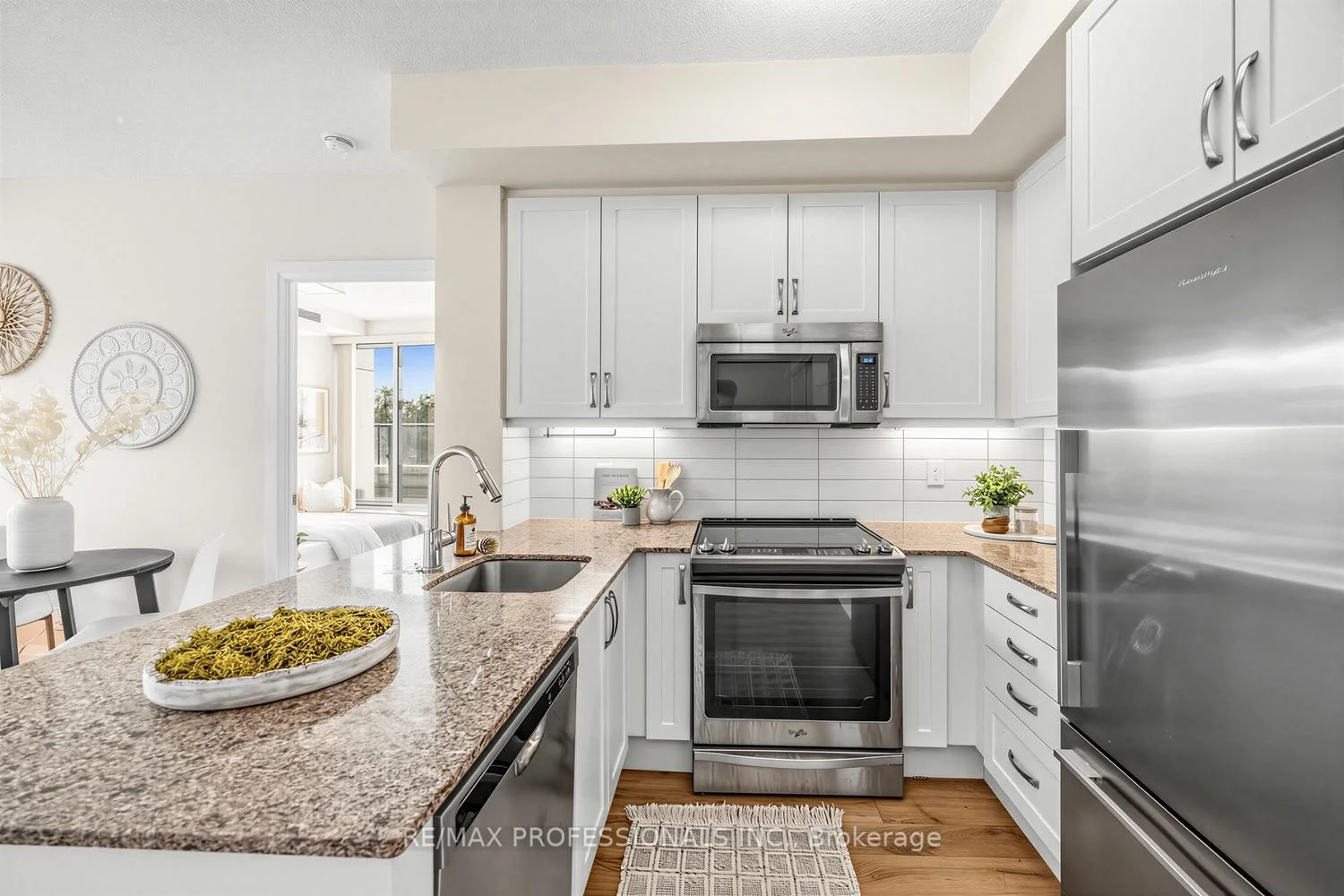 Photo 41 of Unit 417, 2 Old Mill Drive, Toronto, High Park-Swansea — HOMEH