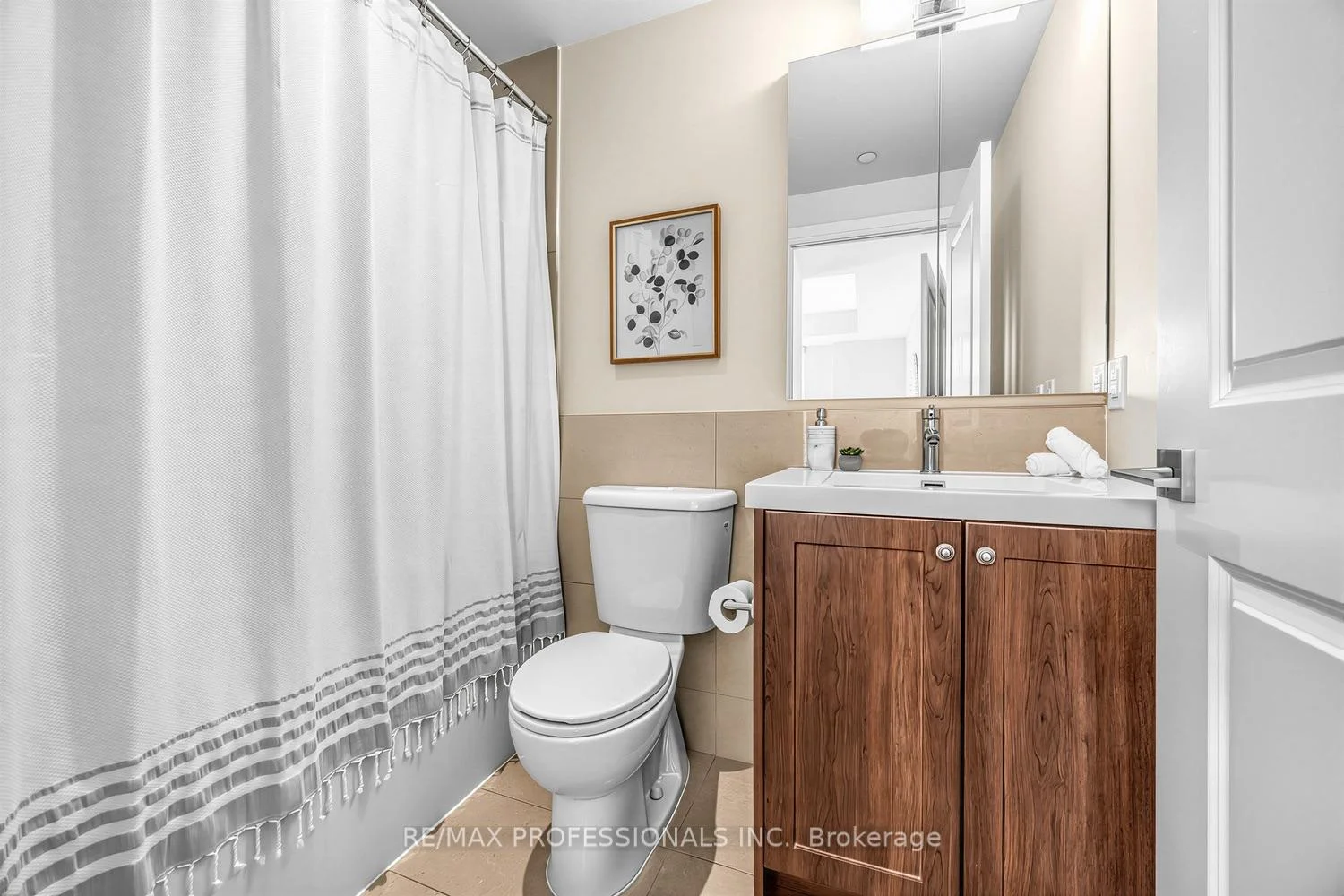Photo 49 of Unit 417, 2 Old Mill Drive, Toronto, High Park-Swansea — HOMEH