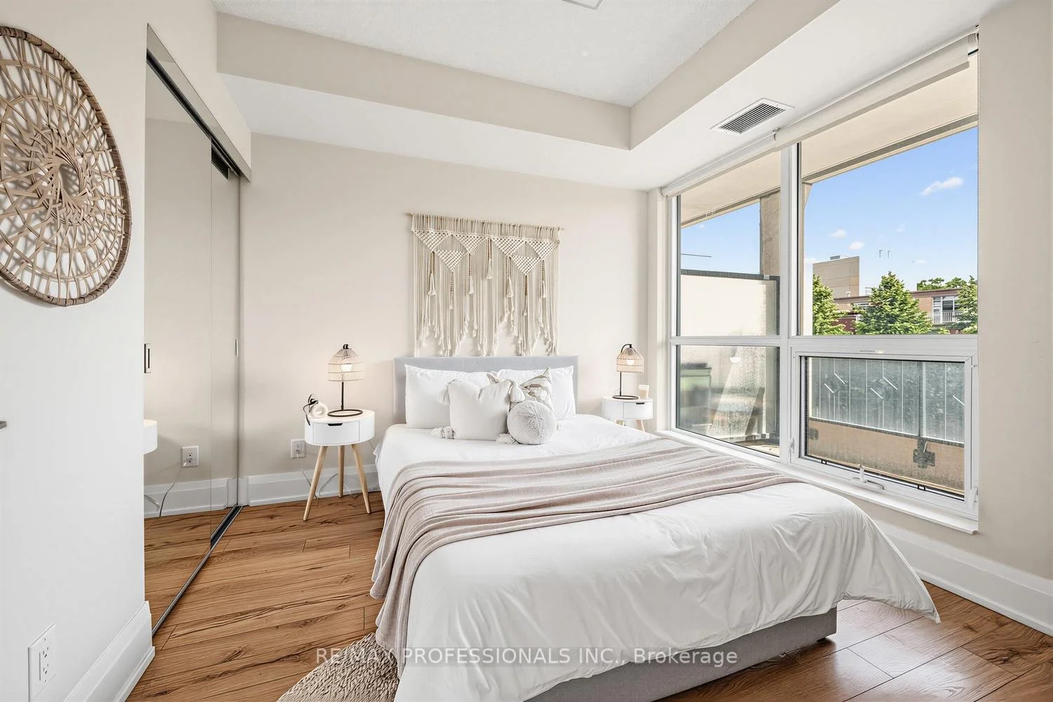 Photo 61 of Unit 417, 2 Old Mill Drive, Toronto, High Park-Swansea — HOMEH