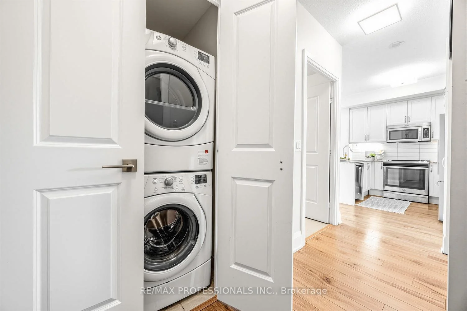 Photo 67 of Unit 417, 2 Old Mill Drive, Toronto, High Park-Swansea — HOMEH