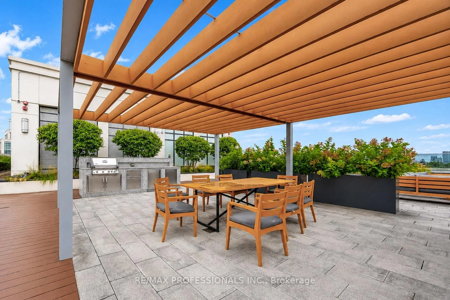 Photo 99 of Unit 417, 2 Old Mill Drive, Toronto, High Park-Swansea — HOMEH