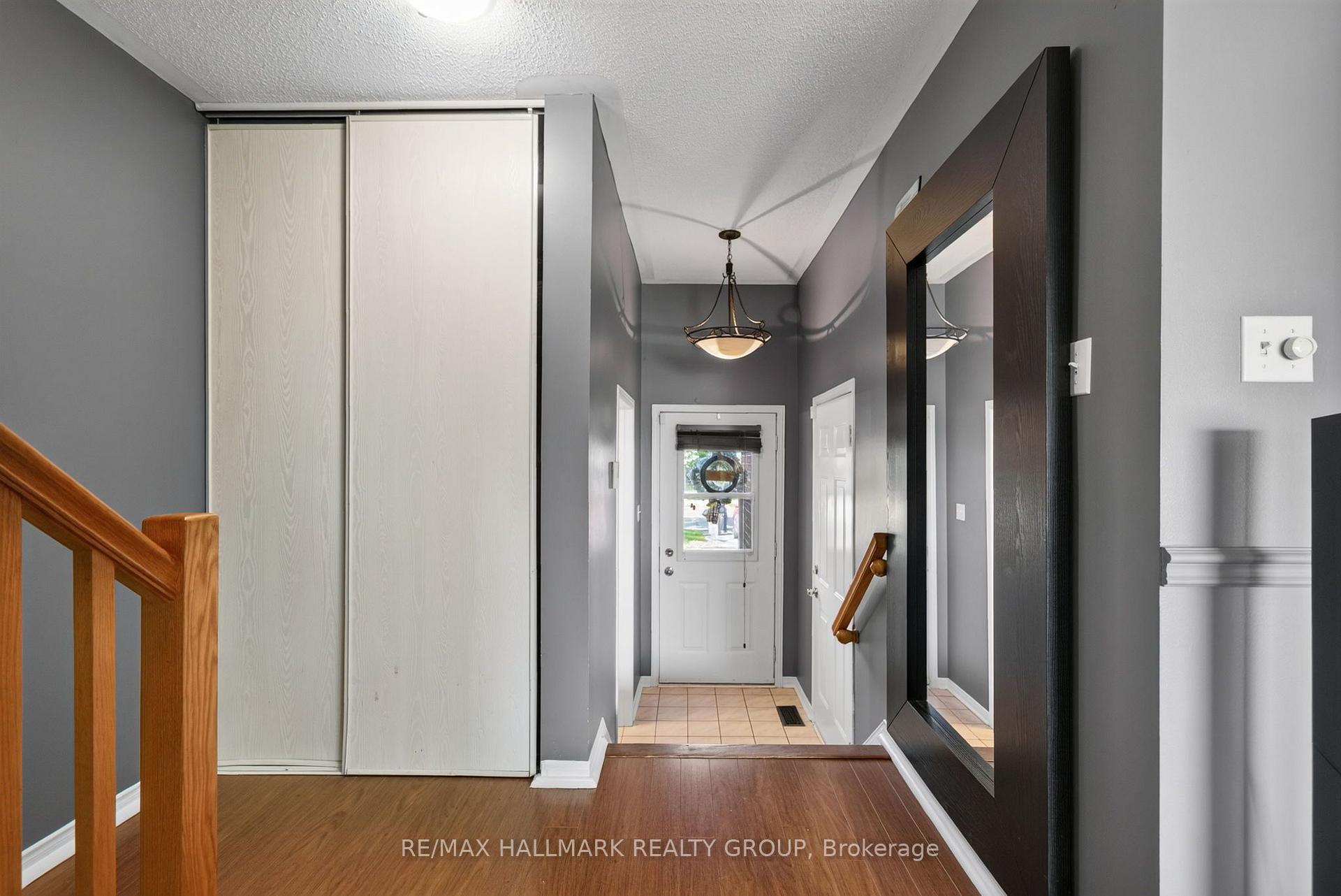Photo 4 of 1655 Greywood Drive, Ottawa, Chateauneuf — HOMEH
