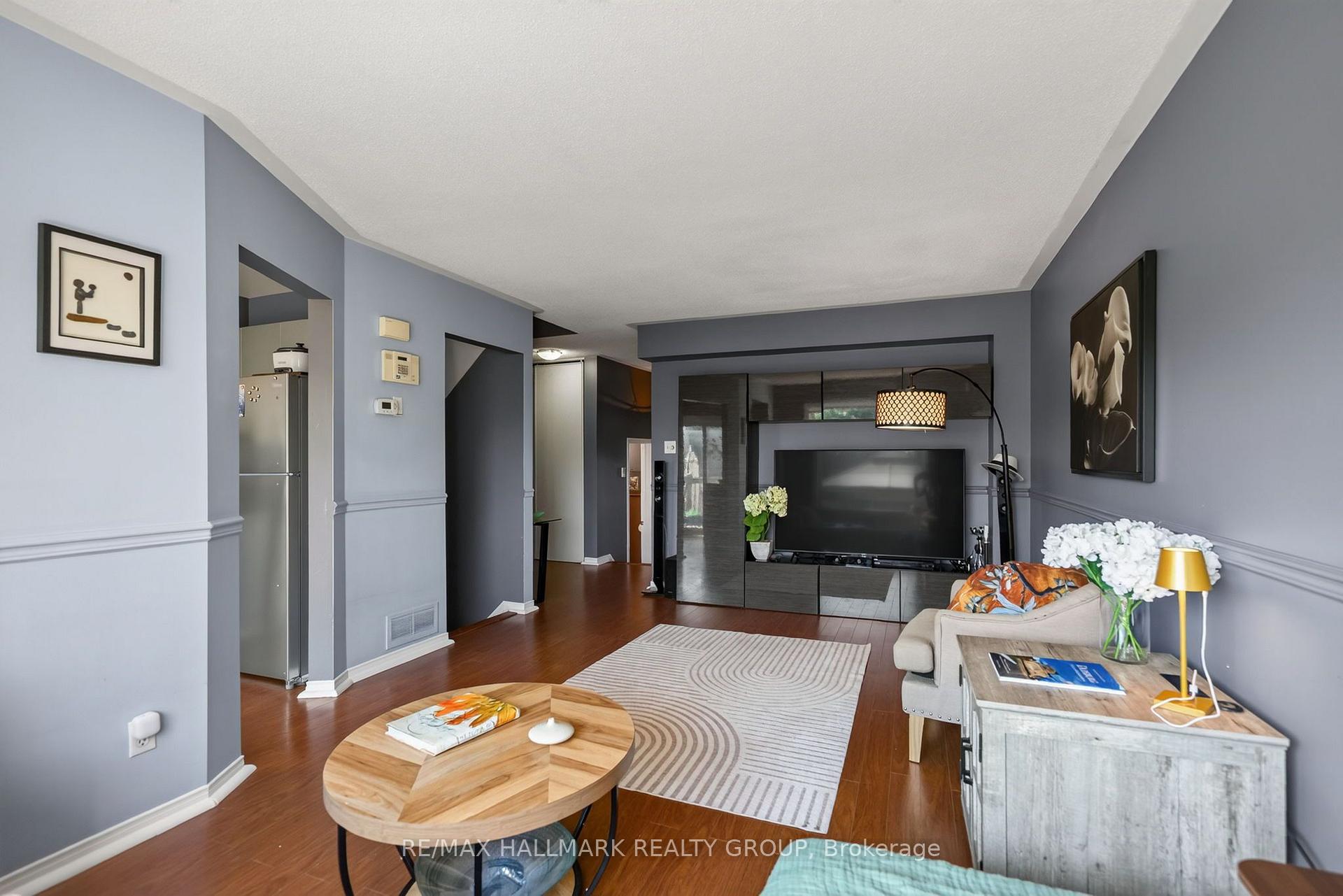 Photo 8 of 1655 Greywood Drive, Ottawa, Chateauneuf — HOMEH