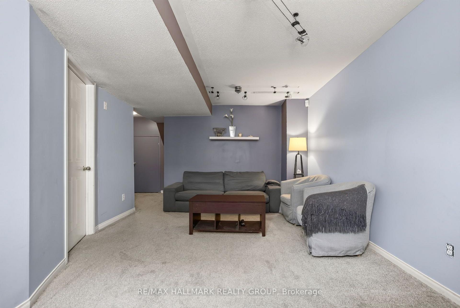 Photo 27 of 1655 Greywood Drive, Ottawa, Chateauneuf — HOMEH