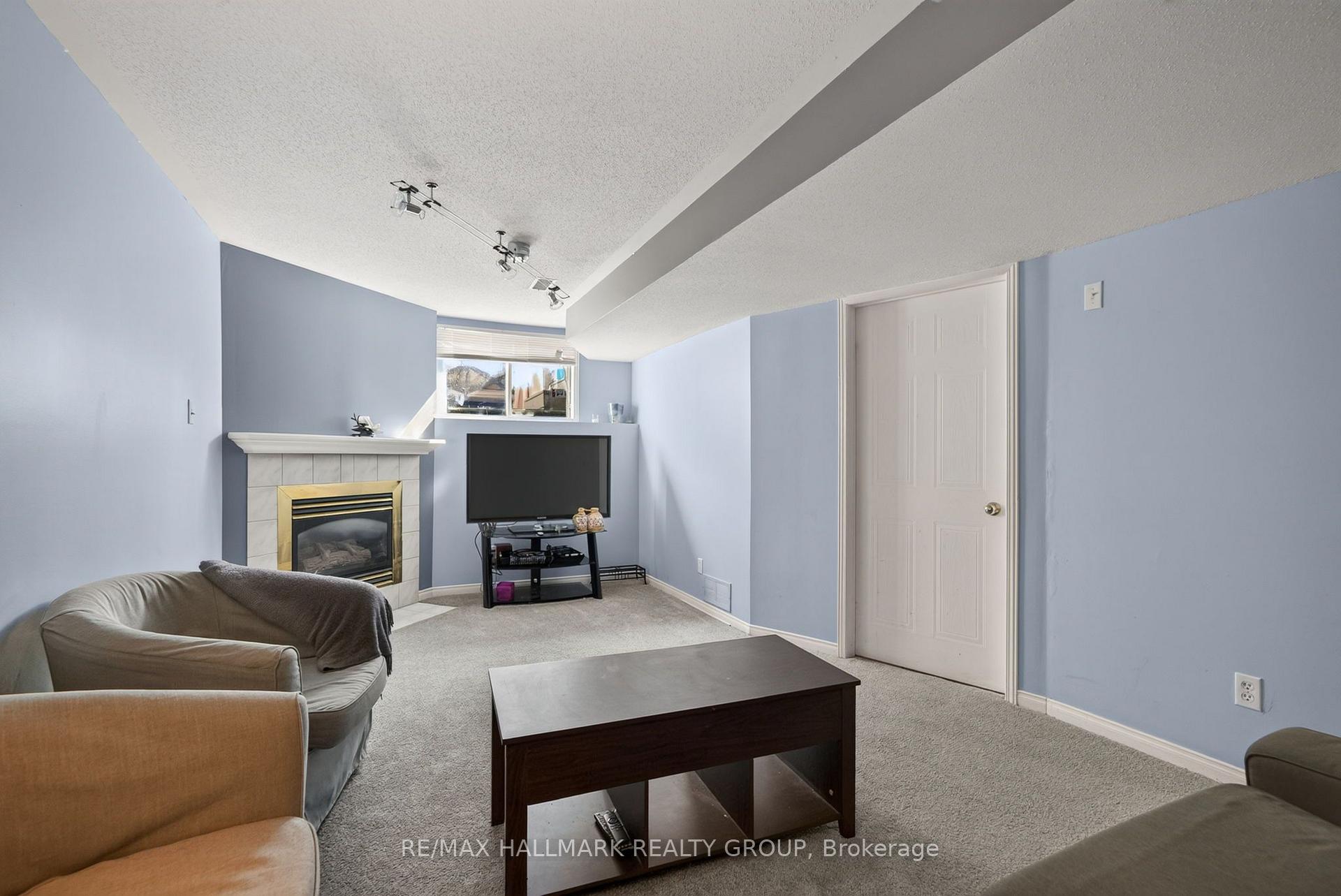 Photo 28 of 1655 Greywood Drive, Ottawa, Chateauneuf — HOMEH