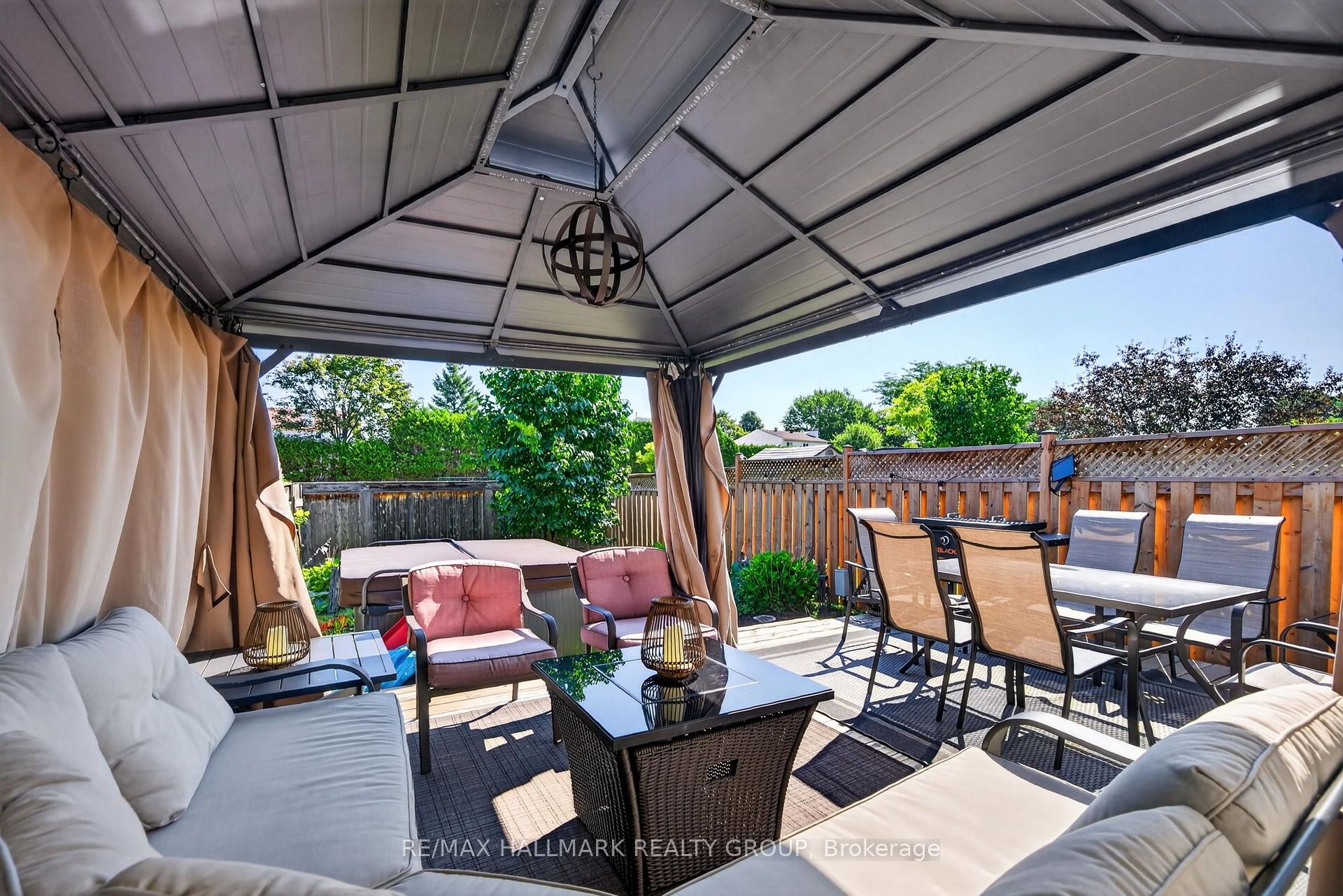 Photo 33 of 1655 Greywood Drive, Ottawa, Chateauneuf — HOMEH