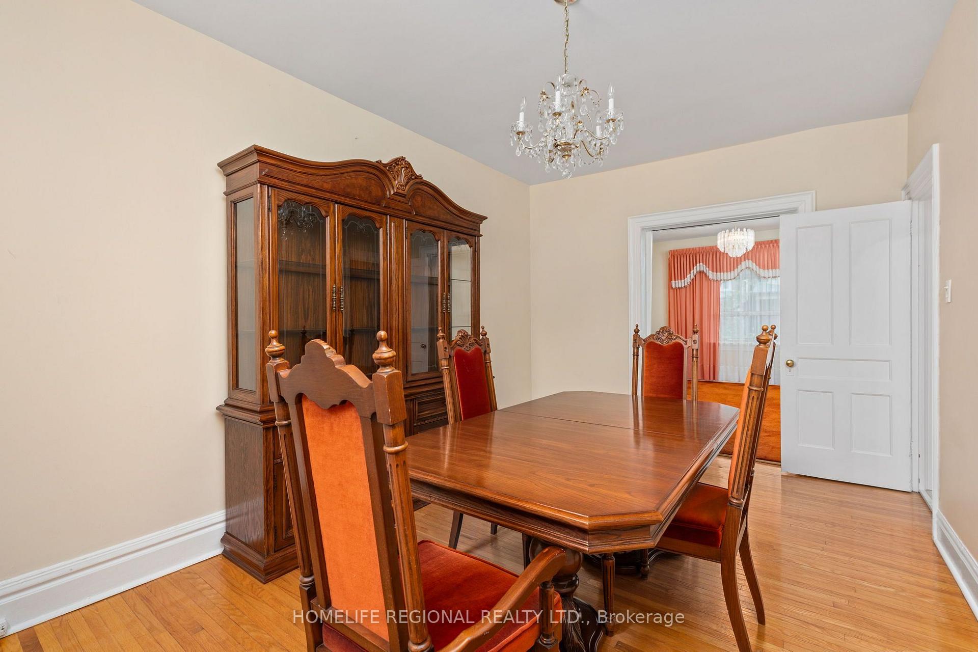 Photo 8 of 355 Delaware Avenue, Toronto, Dovercourt-Wallace Emerson-Junction — HOMEH