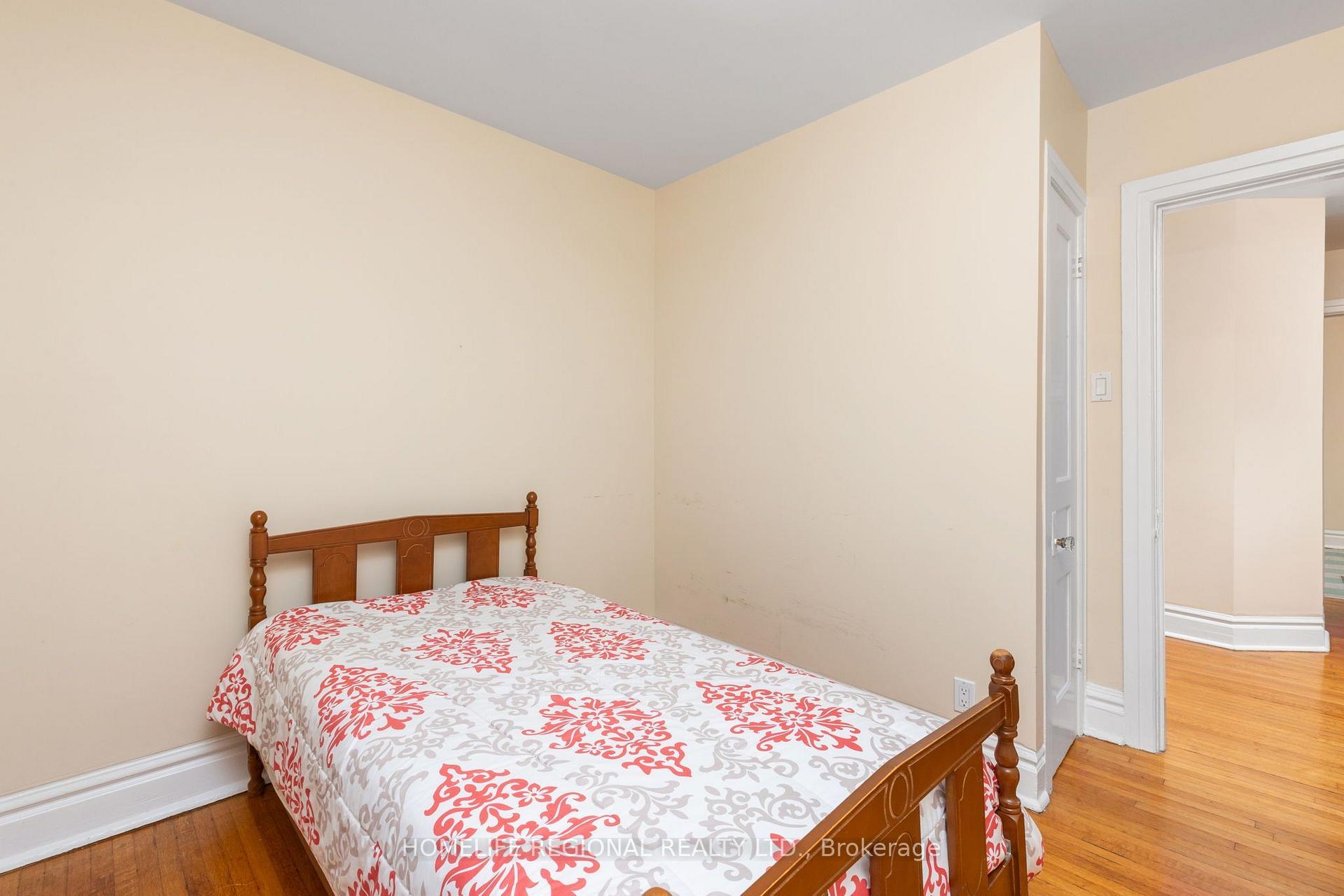 Photo 14 of 355 Delaware Avenue, Toronto, Dovercourt-Wallace Emerson-Junction — HOMEH