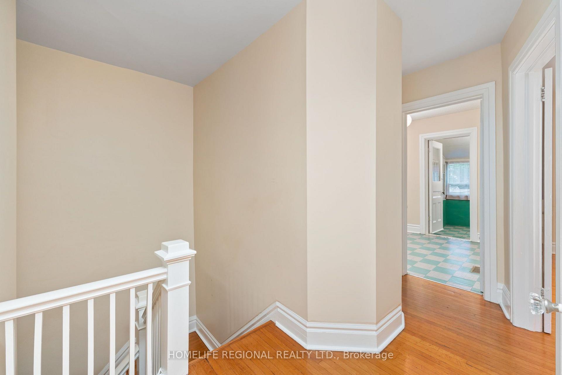 Photo 17 of 355 Delaware Avenue, Toronto, Dovercourt-Wallace Emerson-Junction — HOMEH
