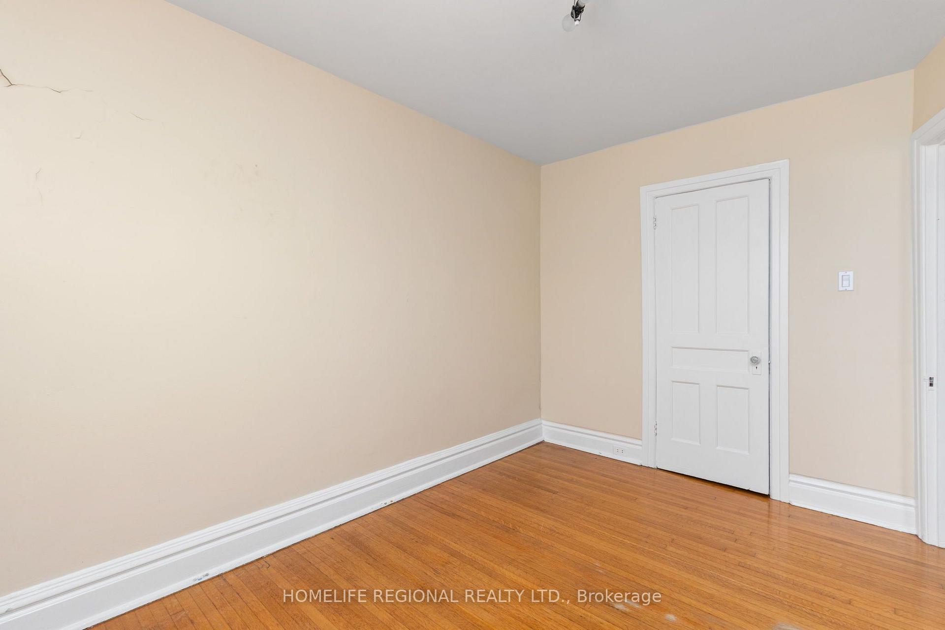 Photo 19 of 355 Delaware Avenue, Toronto, Dovercourt-Wallace Emerson-Junction — HOMEH