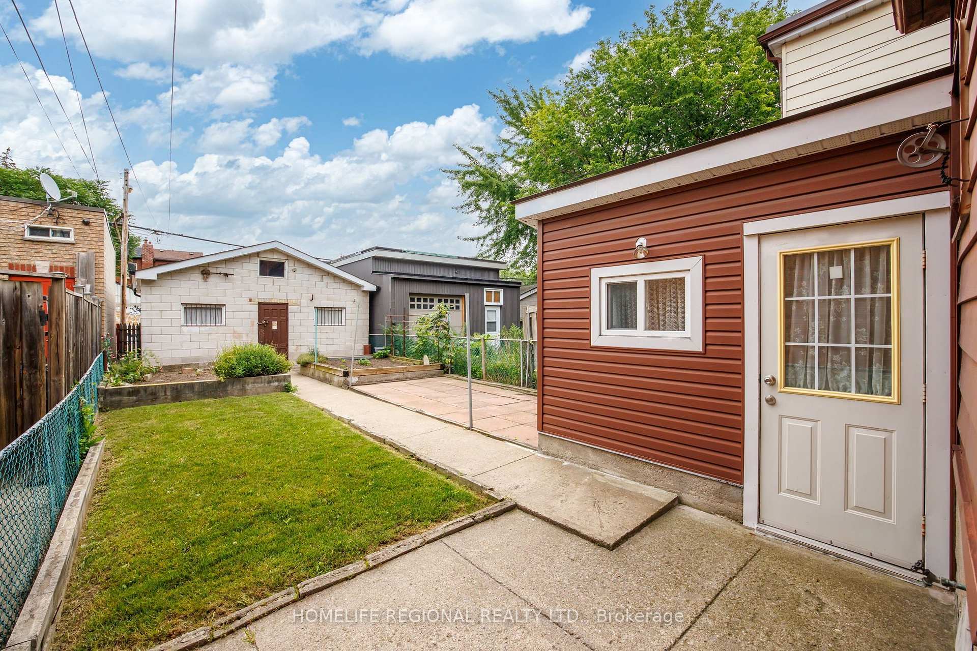 Photo 27 of 355 Delaware Avenue, Toronto, Dovercourt-Wallace Emerson-Junction — HOMEH