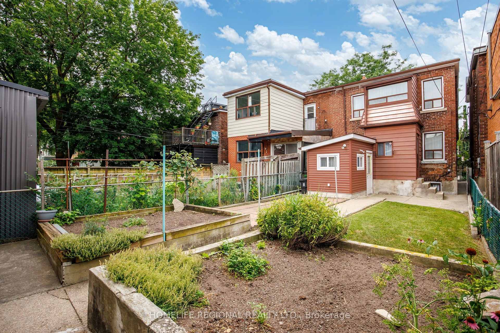 Photo 31 of 355 Delaware Avenue, Toronto, Dovercourt-Wallace Emerson-Junction — HOMEH