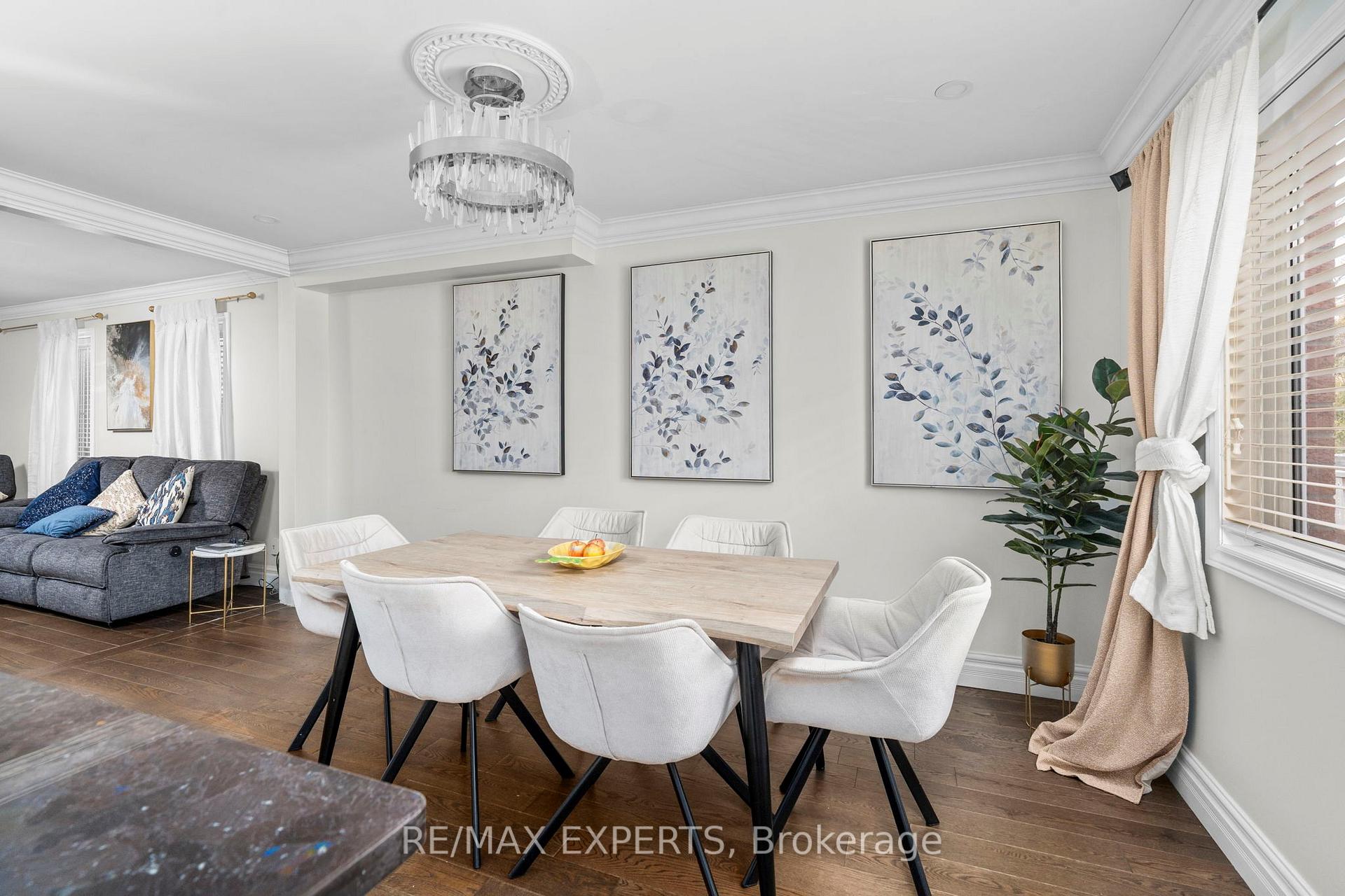 Photo 13 of 173 Rosanna Crescent, Vaughan, Maple — HOMEH