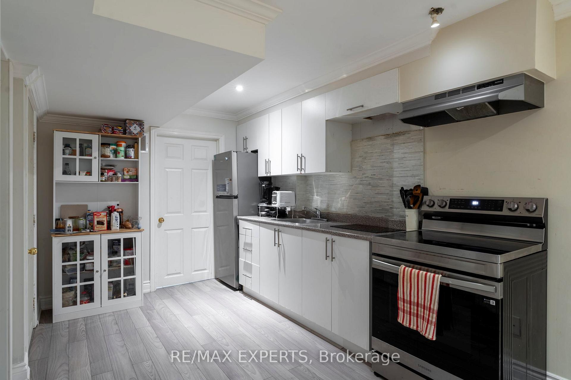 Photo 31 of 173 Rosanna Crescent, Vaughan, Maple — HOMEH