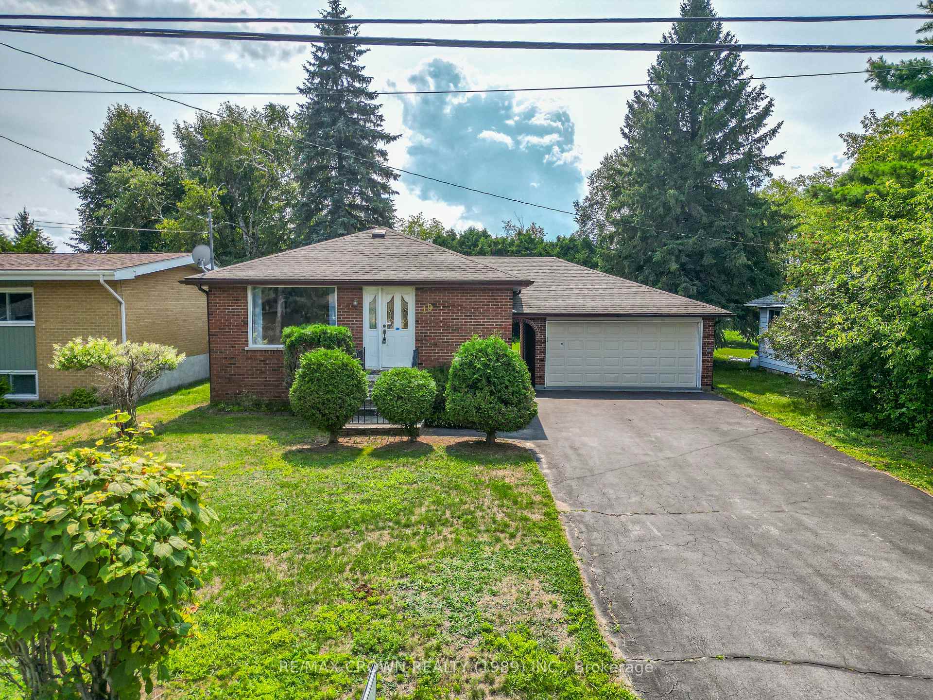 Photo 1 of 19 Georgian Road, North Bay, Ferris — HOMEH
