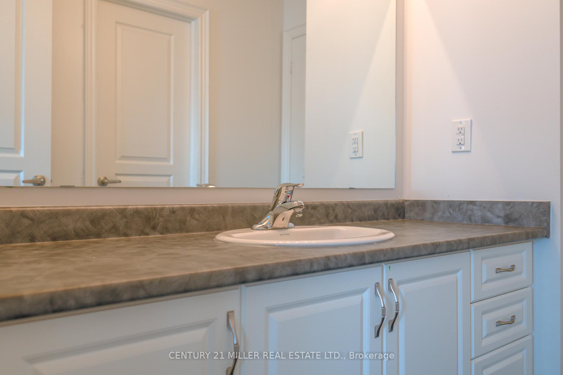 Photo 15 of Unit UPPER, 95 Goodwin Crescent, Milton, Ford — HOMEH