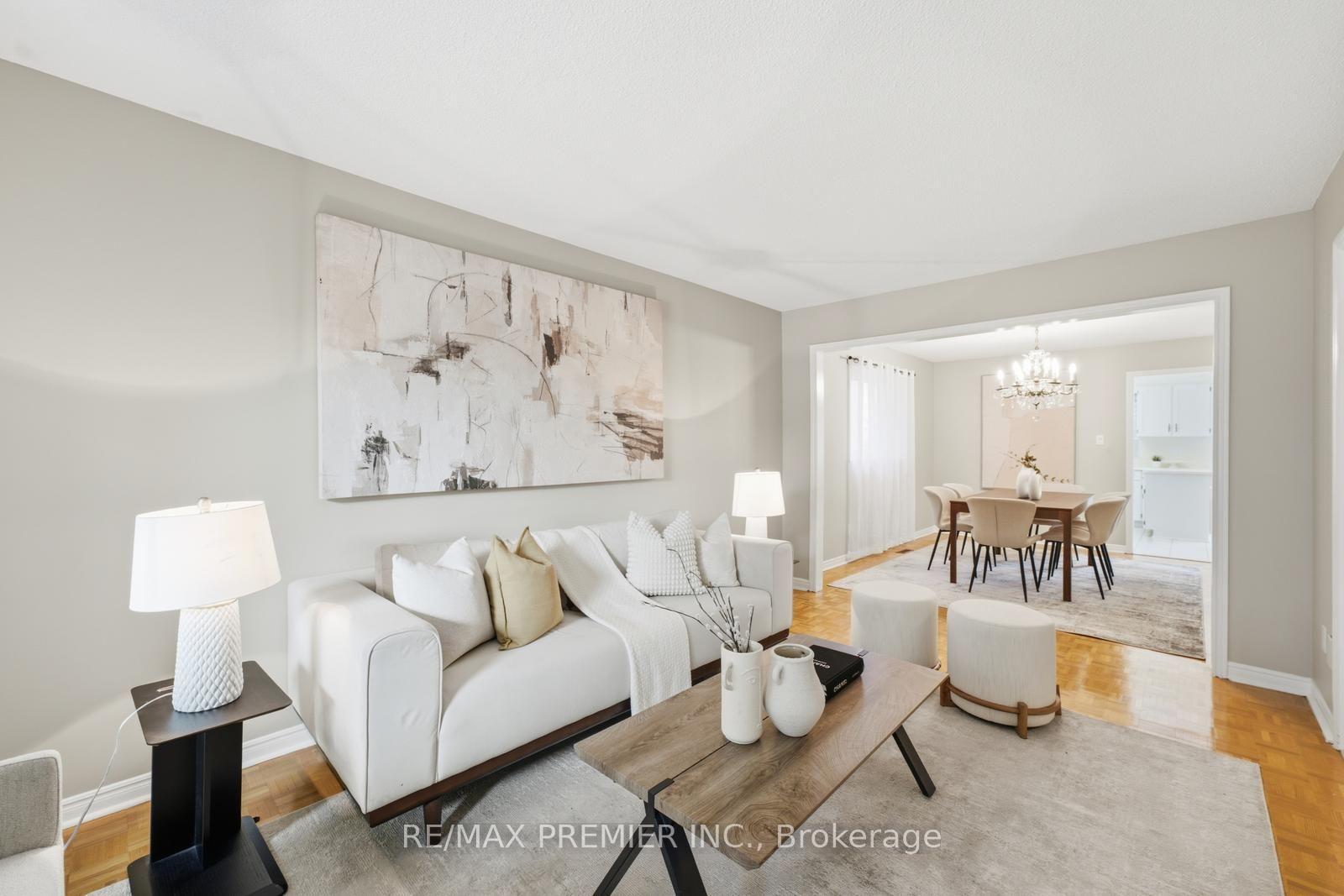 Photo 15 of 122 Spring Town Road, Vaughan, East Woodbridge — HOMEH