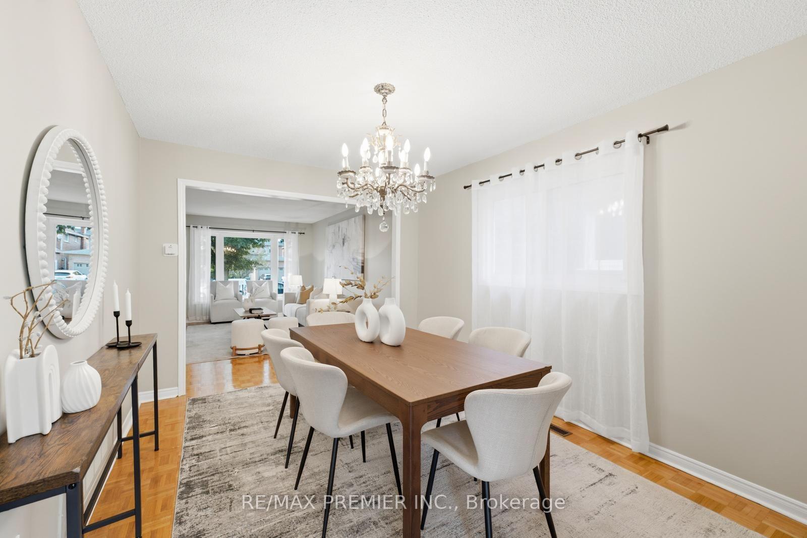 Photo 17 of 122 Spring Town Road, Vaughan, East Woodbridge — HOMEH