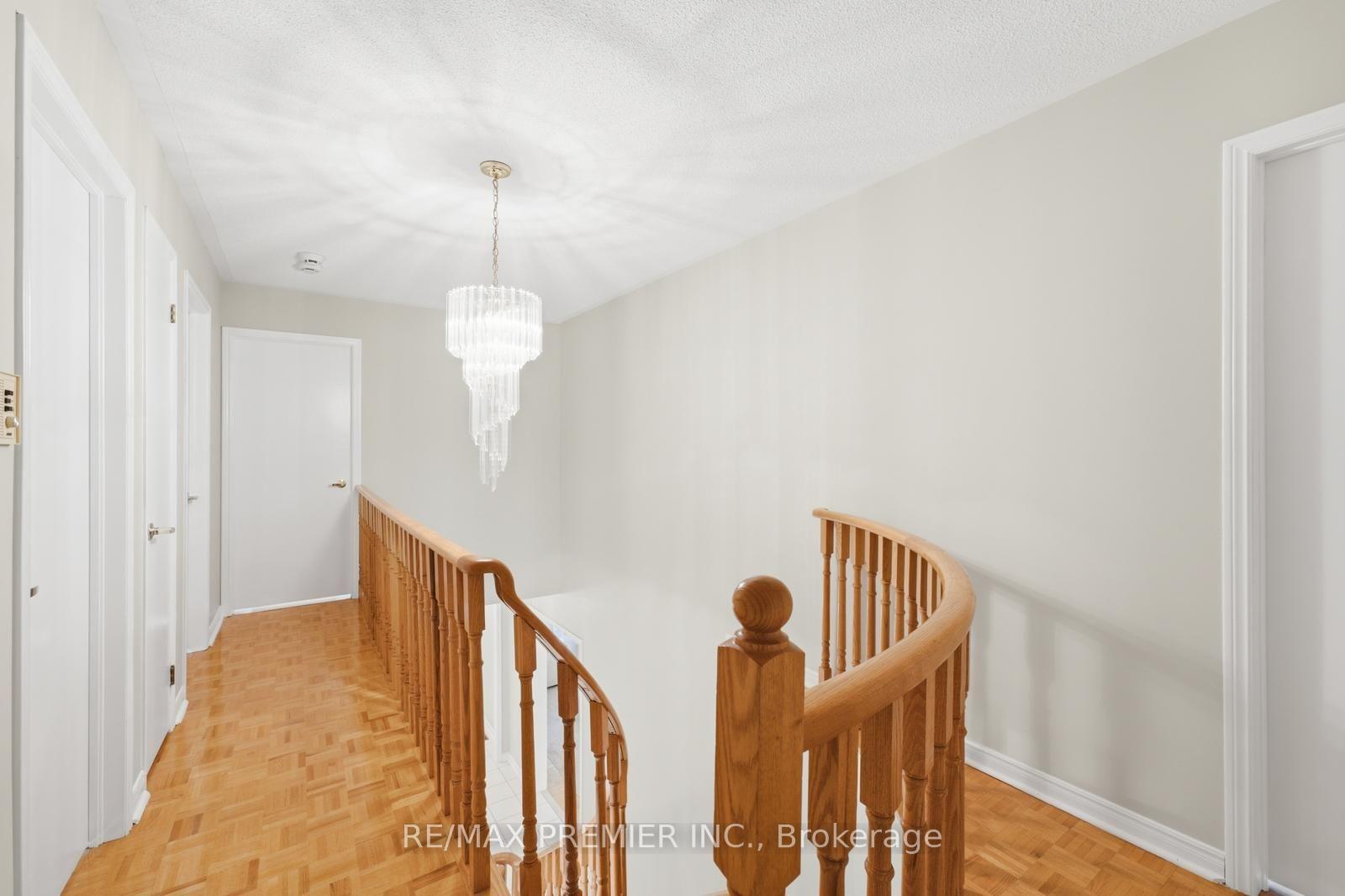 Photo 28 of 122 Spring Town Road, Vaughan, East Woodbridge — HOMEH