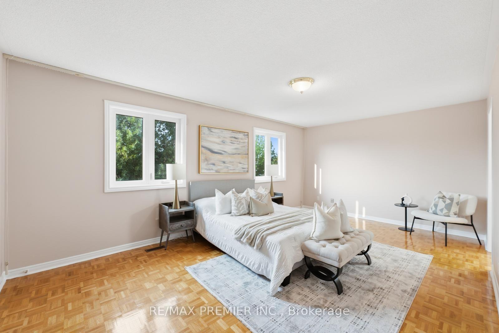 Photo 29 of 122 Spring Town Road, Vaughan, East Woodbridge — HOMEH