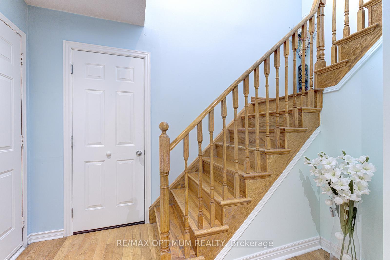 Photo 23 of 28 Stalbridge Avenue, Brampton, Fletcher's Creek South — HOMEH