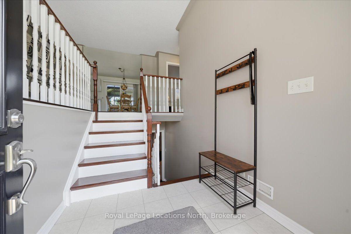 Photo 3 of 402 Ramblewood Drive, Wasaga Beach — HOMEH