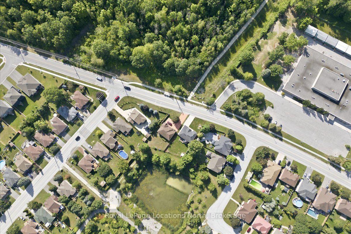 Photo 41 of 402 Ramblewood Drive, Wasaga Beach — HOMEH