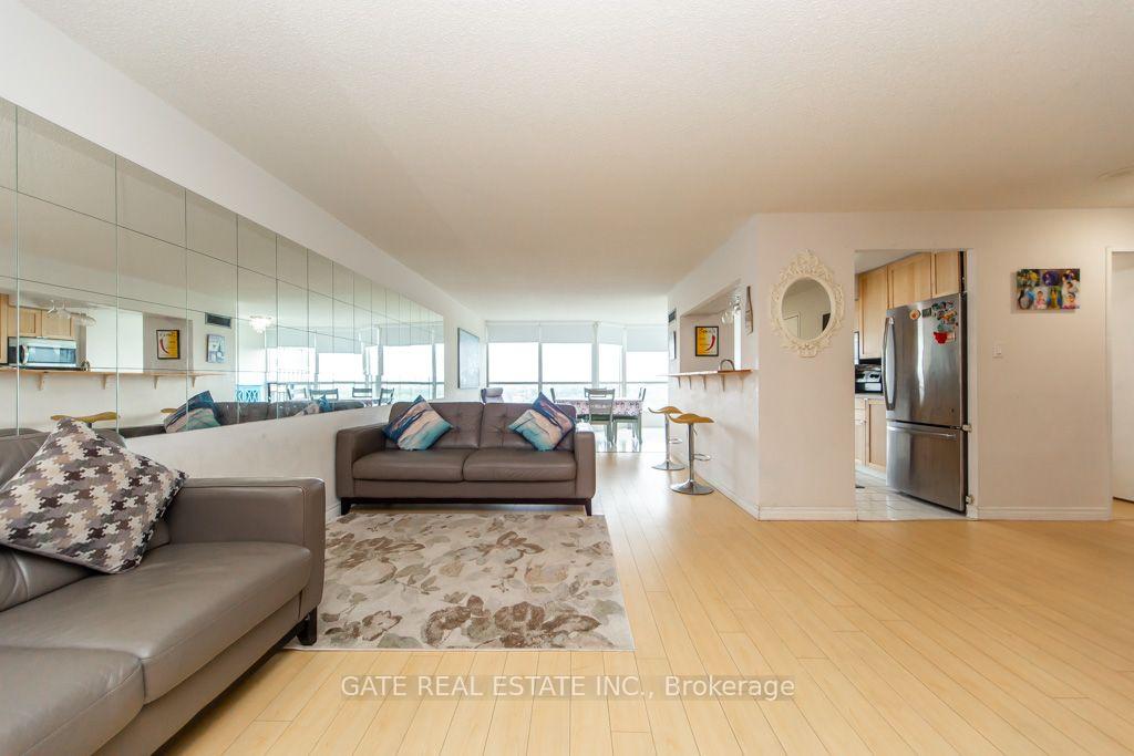 Photo 12 of Unit 1111, 1 Rowntree Road, Etobicoke, Mount Olive-Silverstone-Jamestown — HOMEH