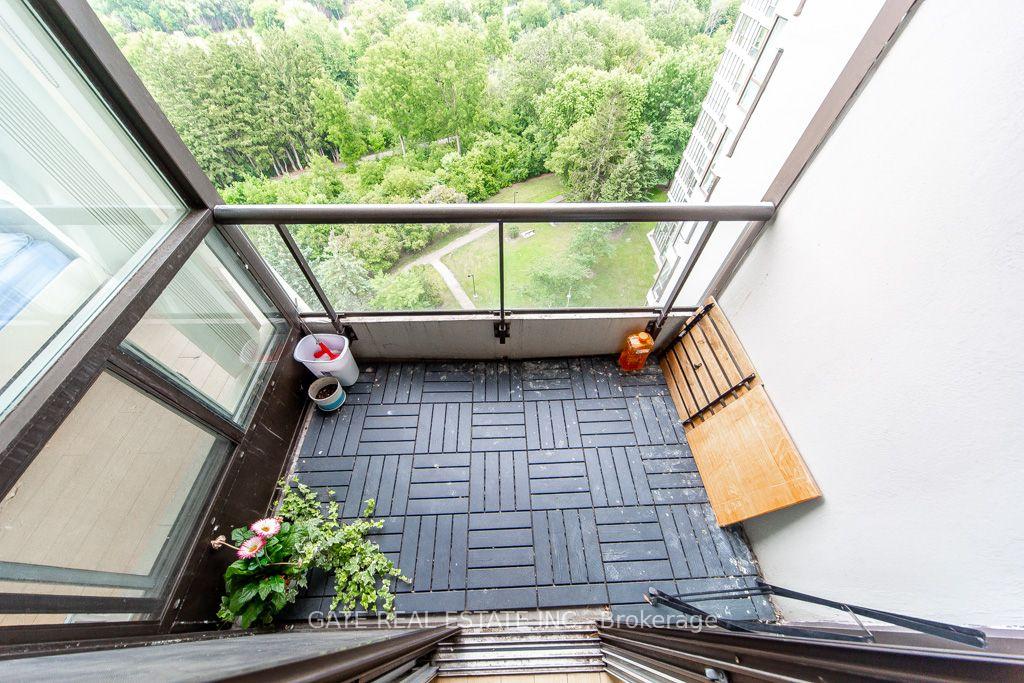 Photo 27 of Unit 1111, 1 Rowntree Road, Etobicoke, Mount Olive-Silverstone-Jamestown — HOMEH