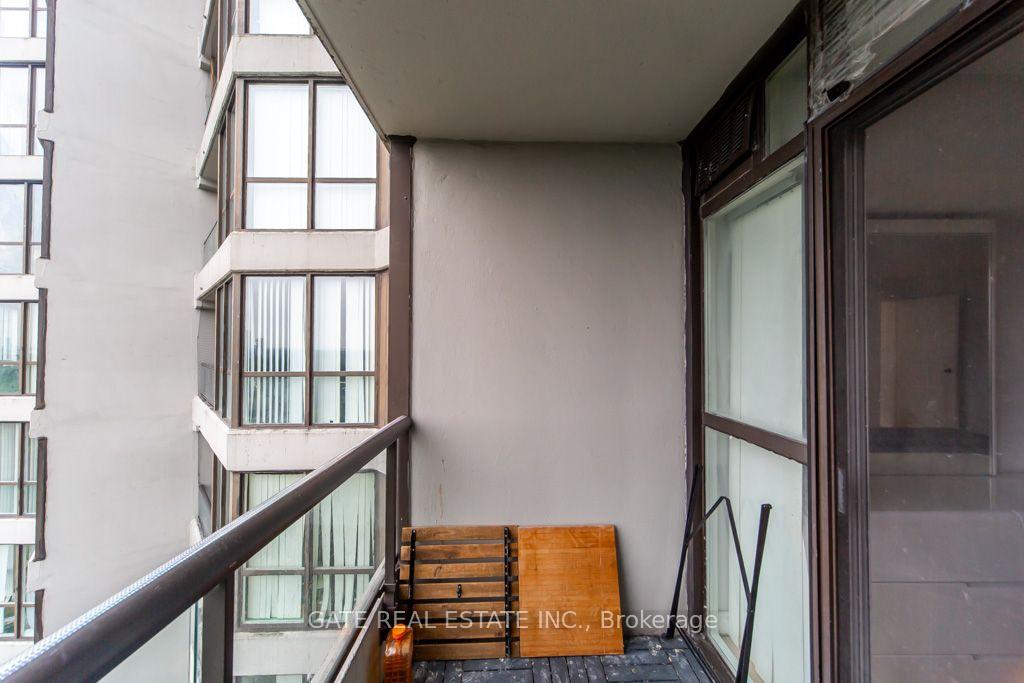 Photo 28 of Unit 1111, 1 Rowntree Road, Etobicoke, Mount Olive-Silverstone-Jamestown — HOMEH