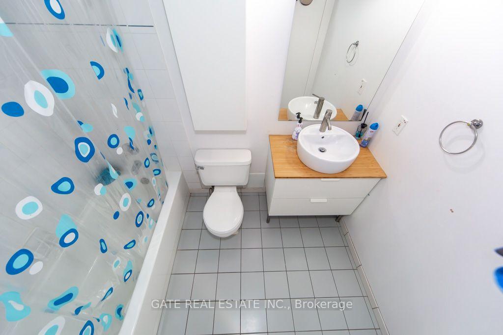 Photo 37 of Unit 1111, 1 Rowntree Road, Etobicoke, Mount Olive-Silverstone-Jamestown — HOMEH