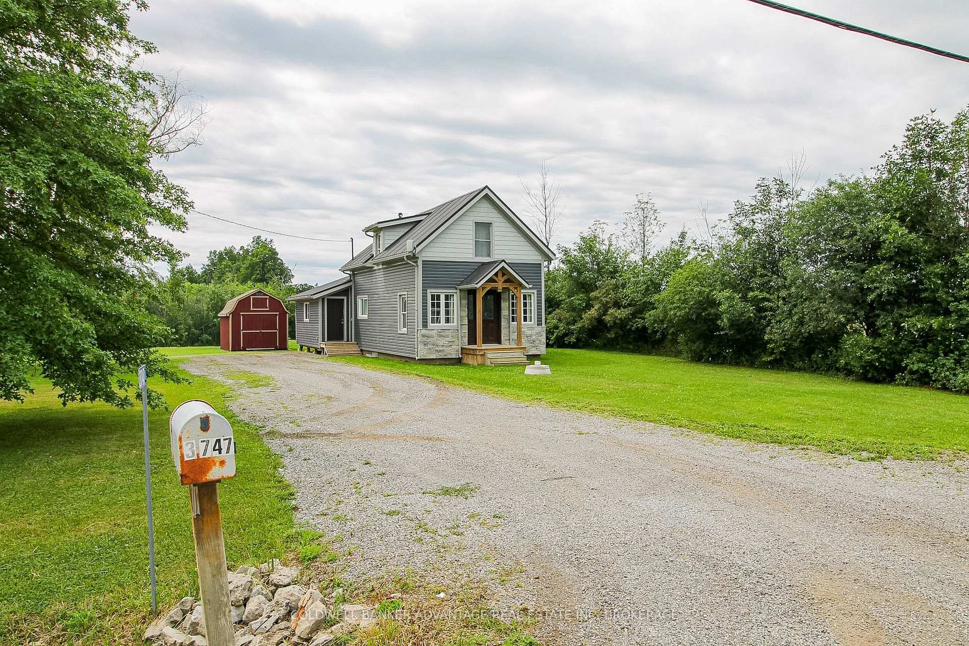 Front of 3747 Bowen Road