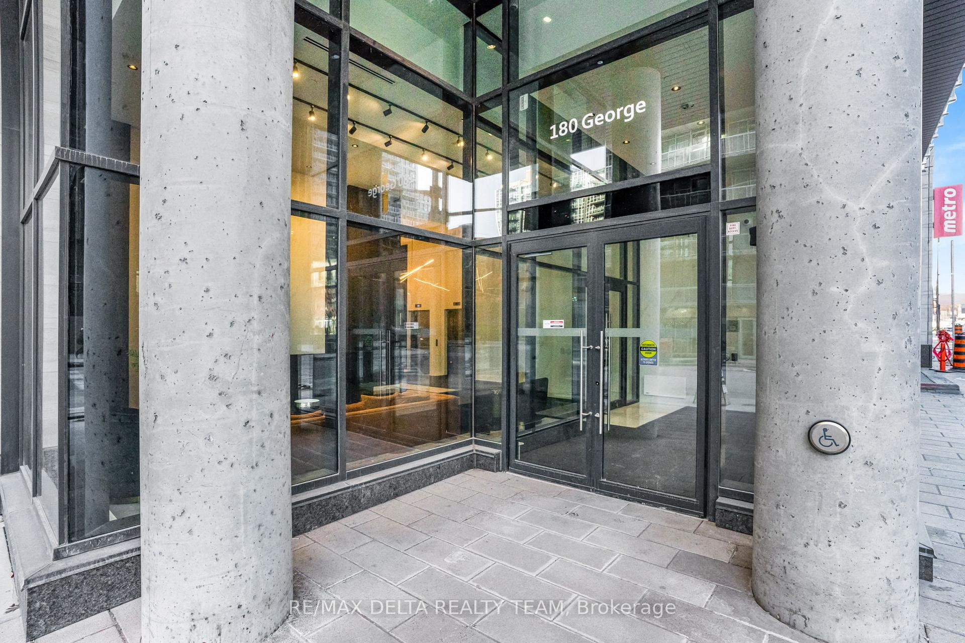 Photo 2 of Unit 2208, 180 George Street, Ottawa, Lower Town/Byward Market — HOMEH