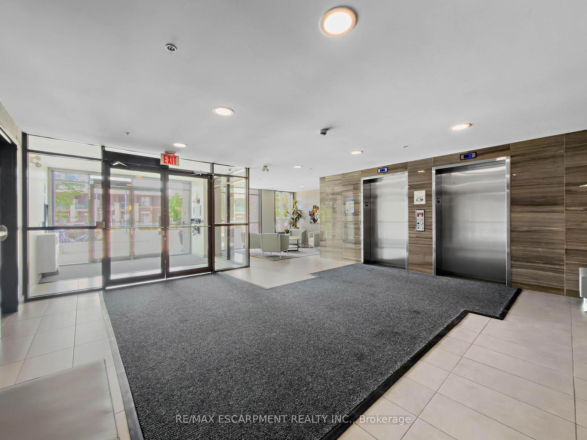 Photo 6 of Unit 109, 5010 Corporate Drive, Burlington, Uptown — HOMEH
