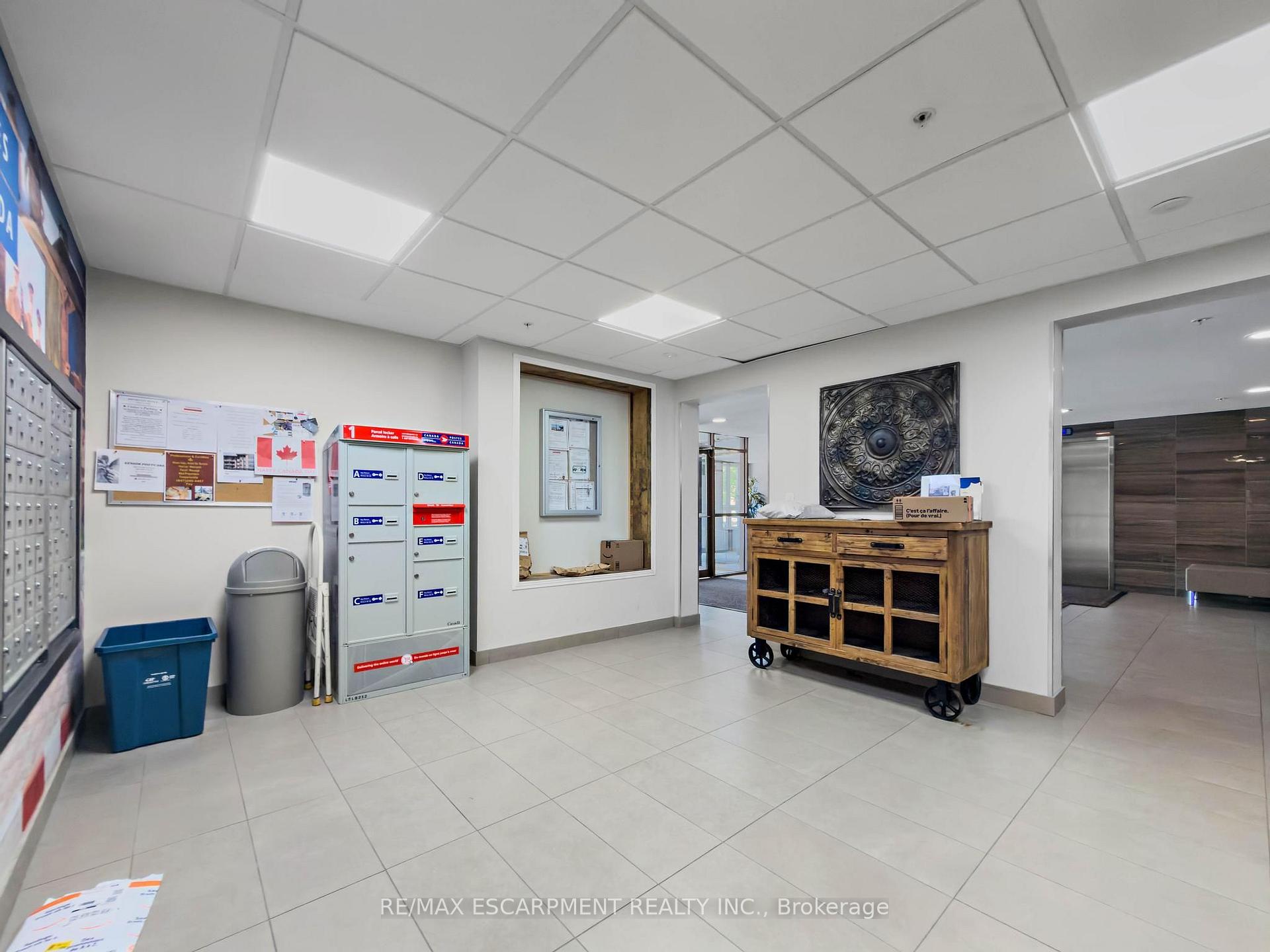 Photo 10 of Unit 109, 5010 Corporate Drive, Burlington, Uptown — HOMEH