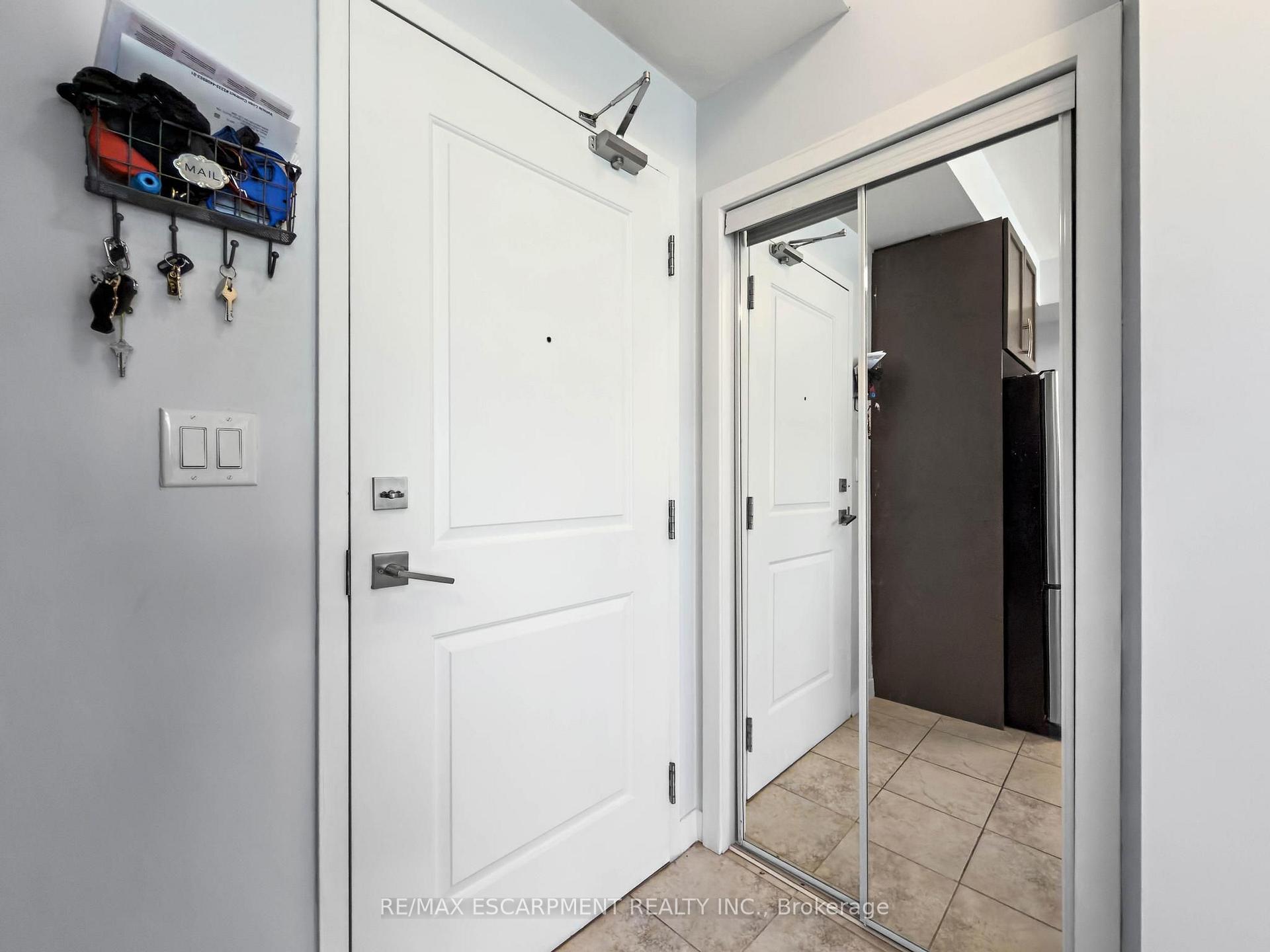Photo 13 of Unit 109, 5010 Corporate Drive, Burlington, Uptown — HOMEH
