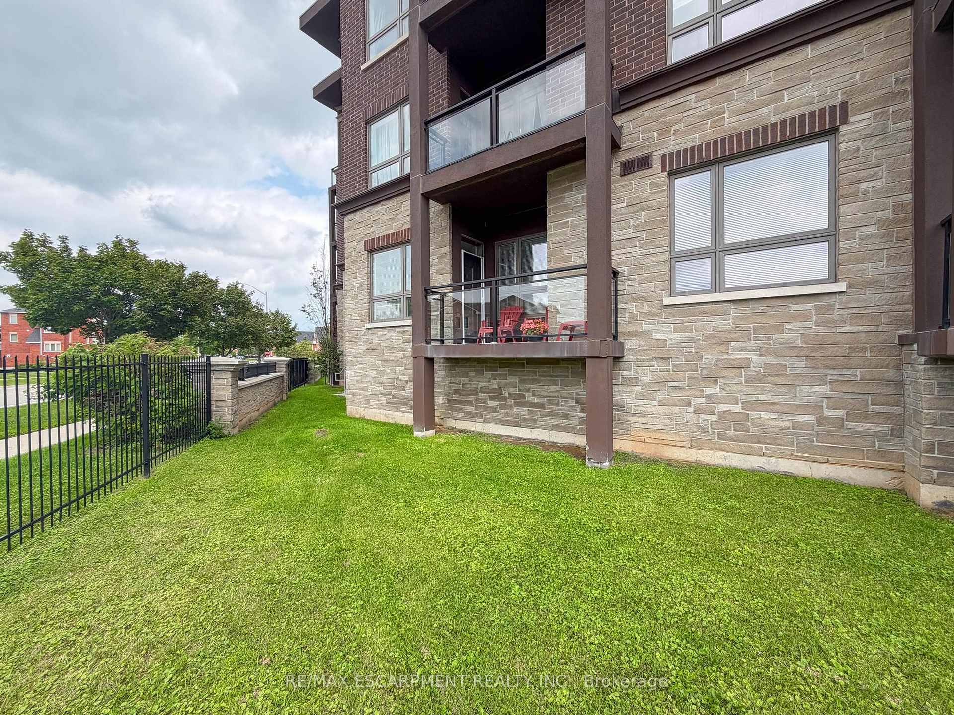Photo 47 of Unit 109, 5010 Corporate Drive, Burlington, Uptown — HOMEH