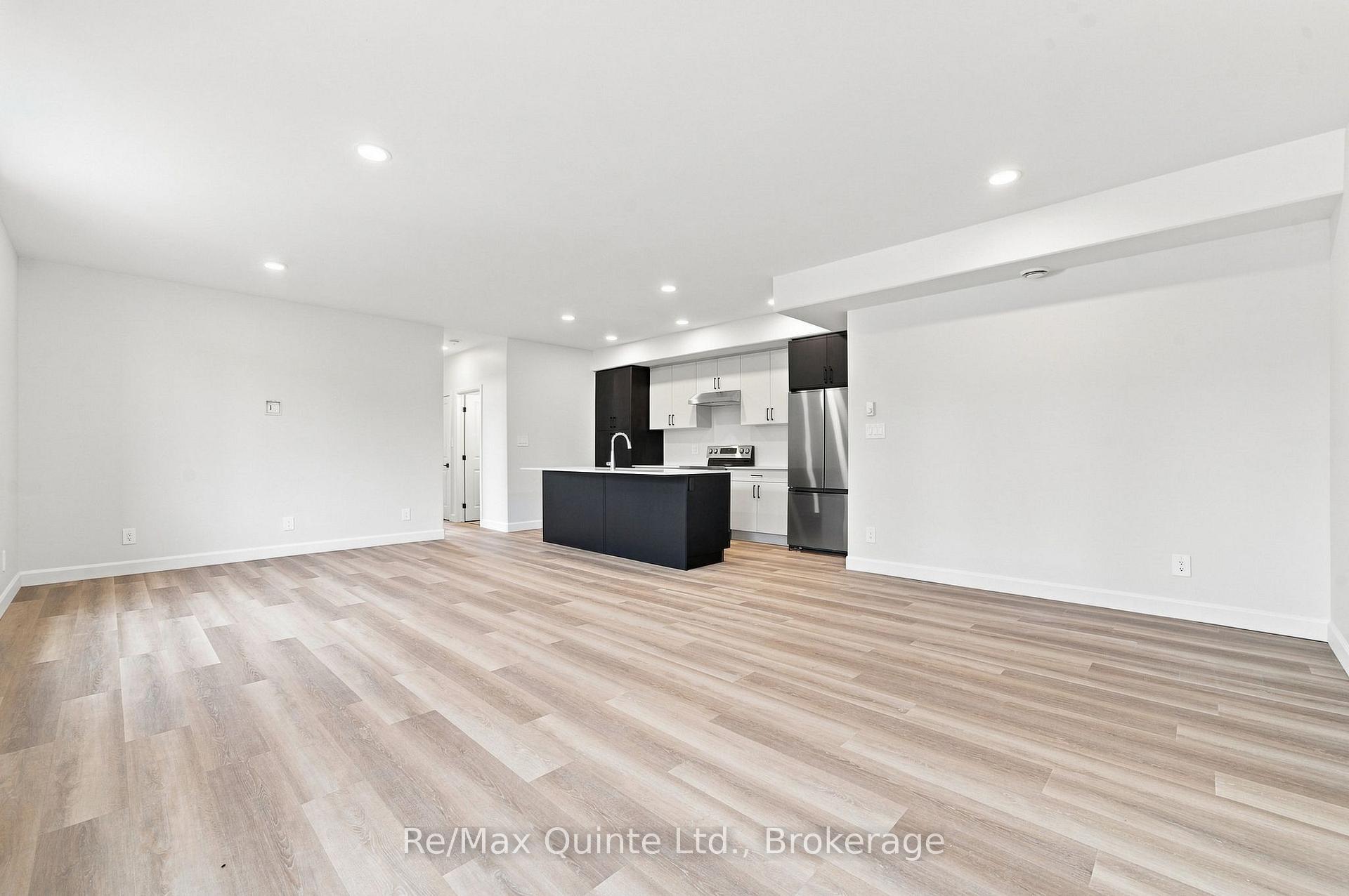 Photo 17 of Unit B, 5 Sienna Avenue, Belleville, Belleville Ward — HOMEH
