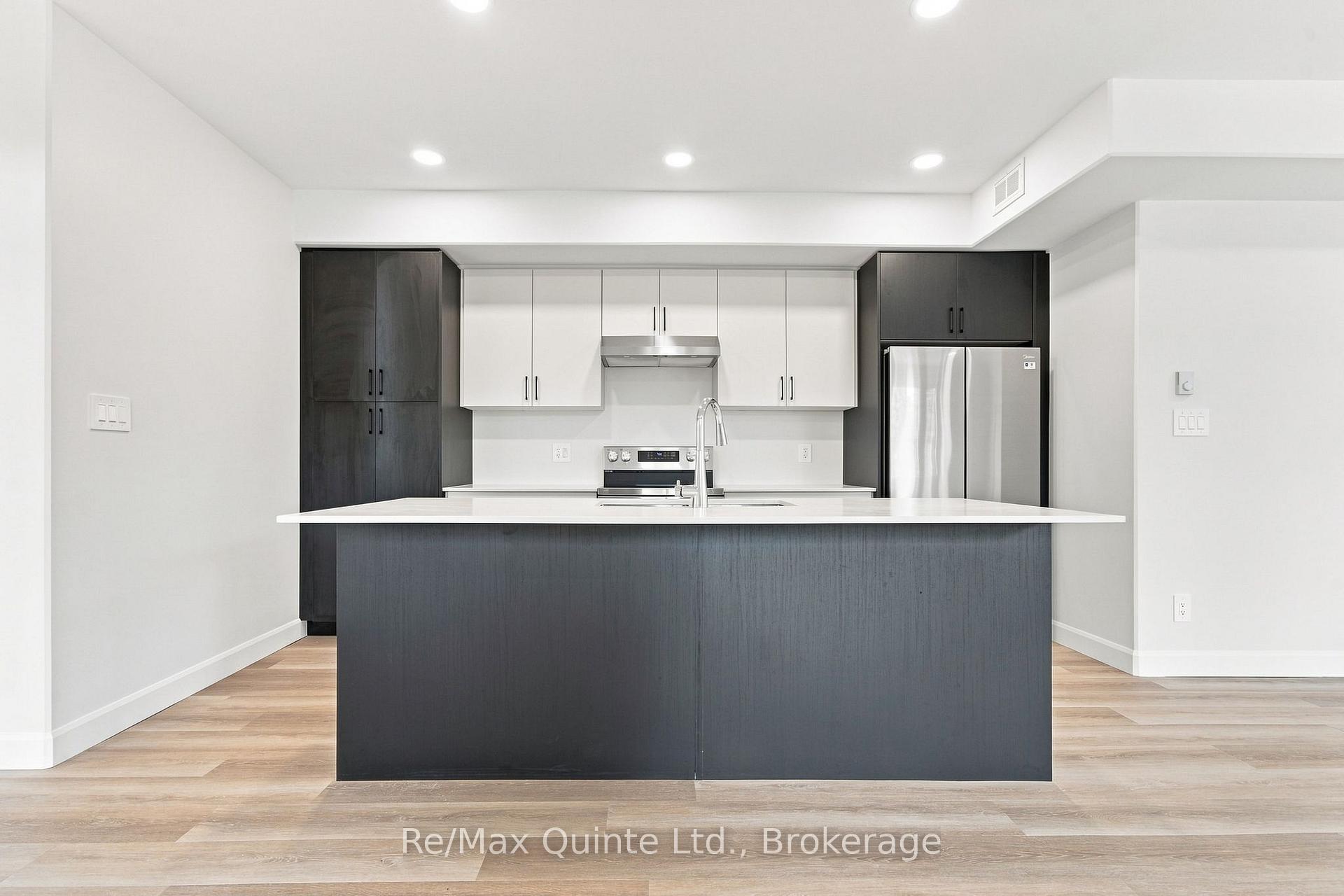 Photo 25 of Unit B, 5 Sienna Avenue, Belleville, Belleville Ward — HOMEH