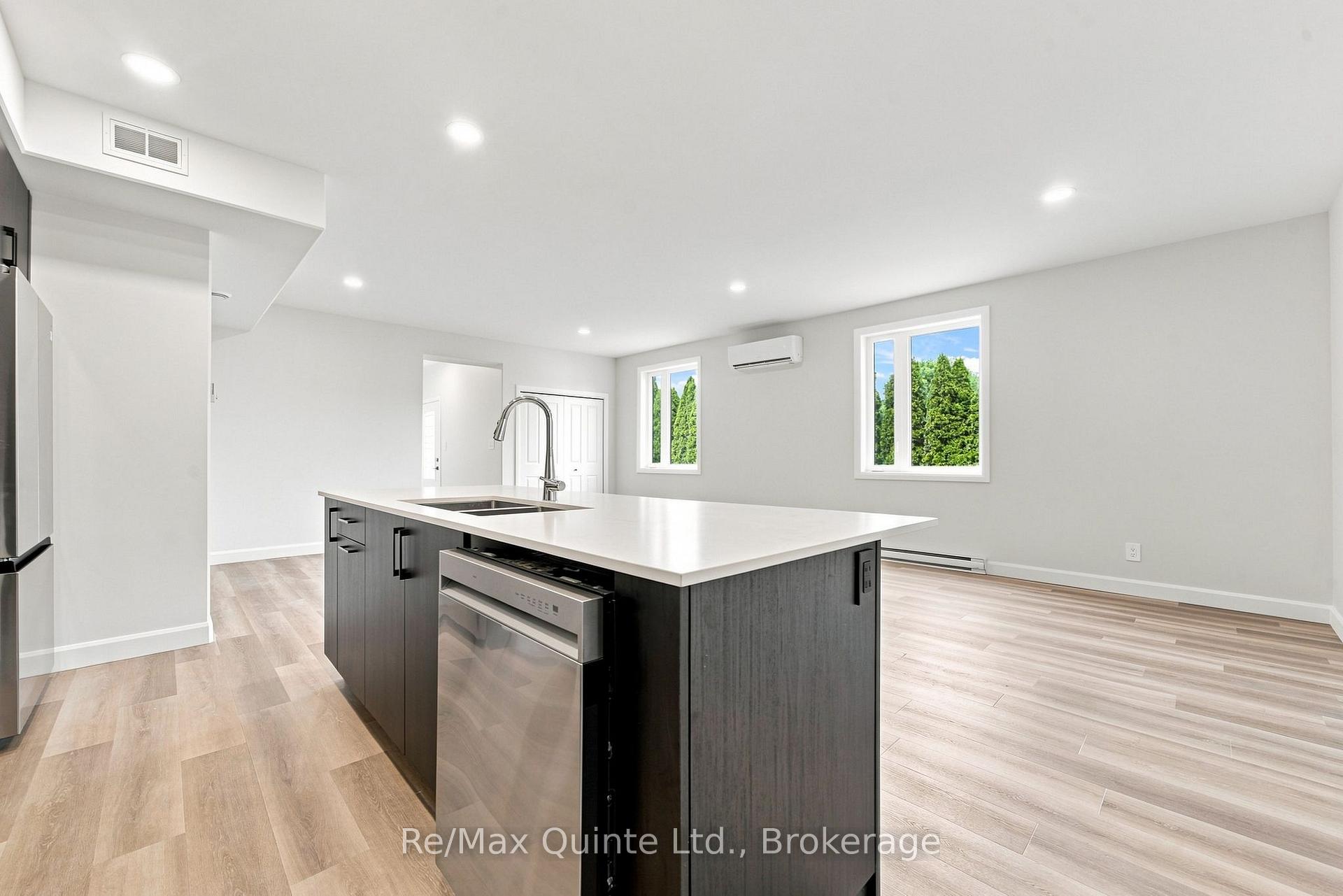 Photo 39 of Unit B, 5 Sienna Avenue, Belleville, Belleville Ward — HOMEH