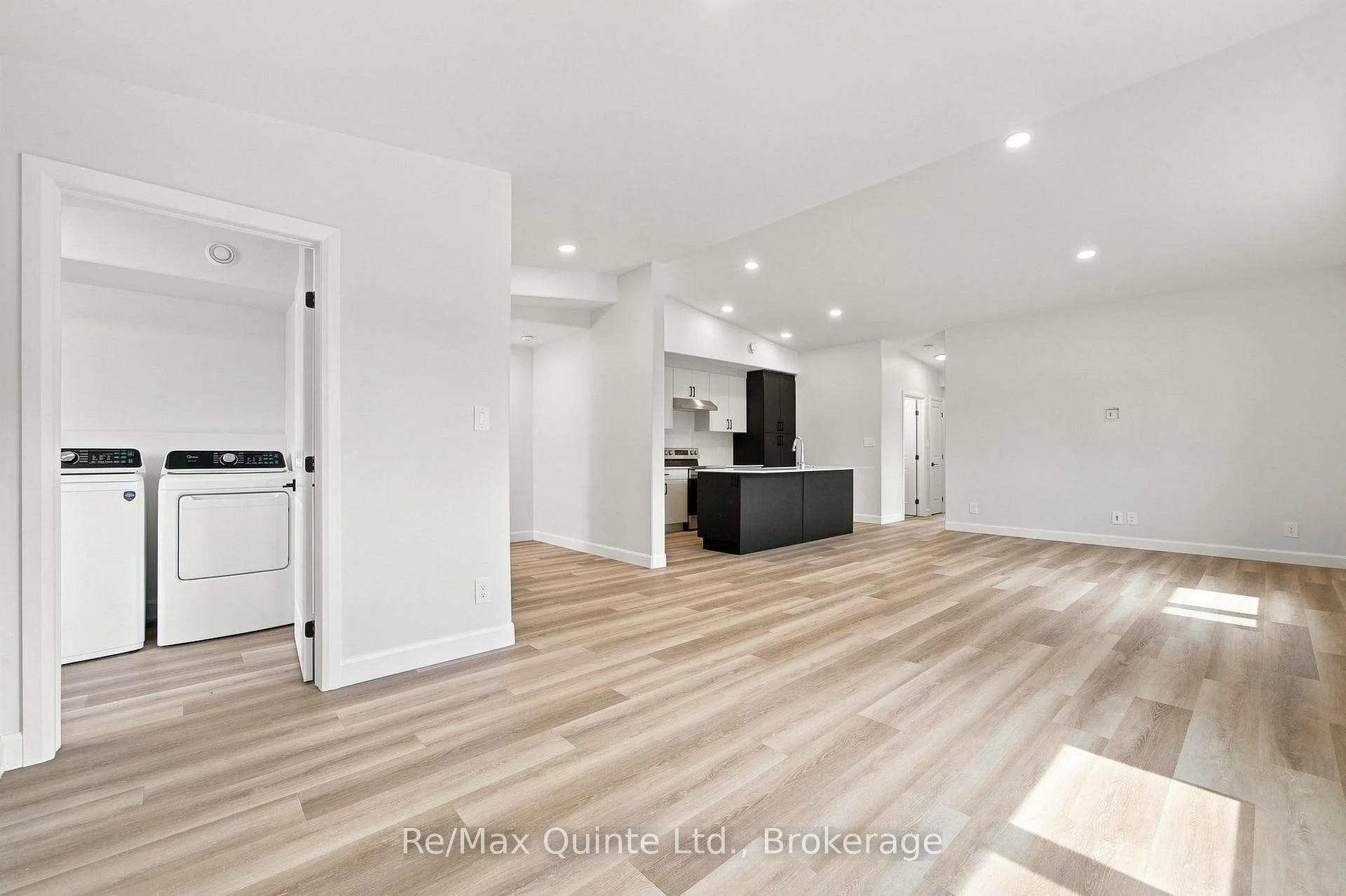 Photo 23 of Unit B, 5 Sienna Avenue, Belleville, Belleville Ward — HOMEH
