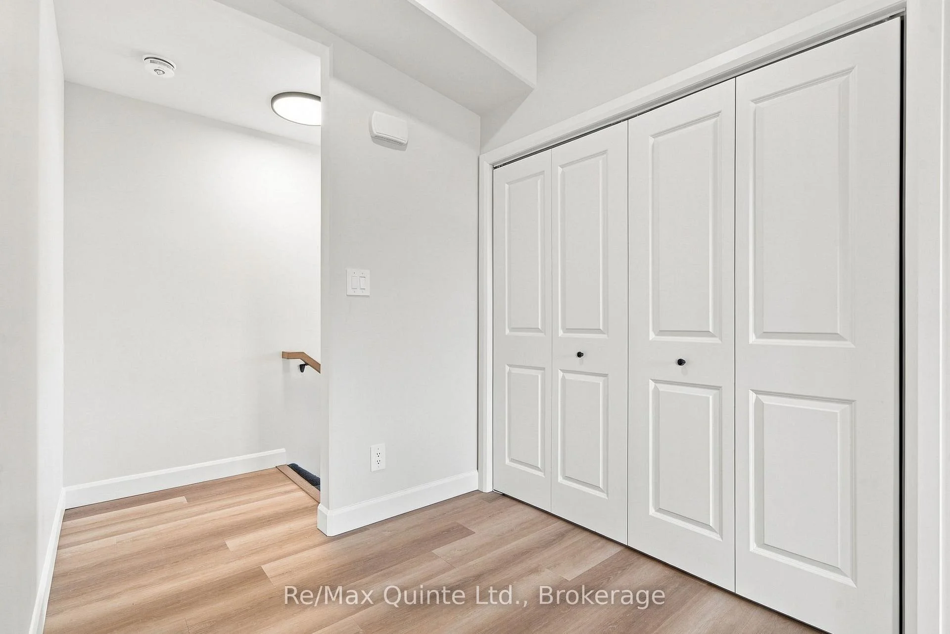 Photo 24 of Unit B, 5 Sienna Avenue, Belleville, Belleville Ward — HOMEH