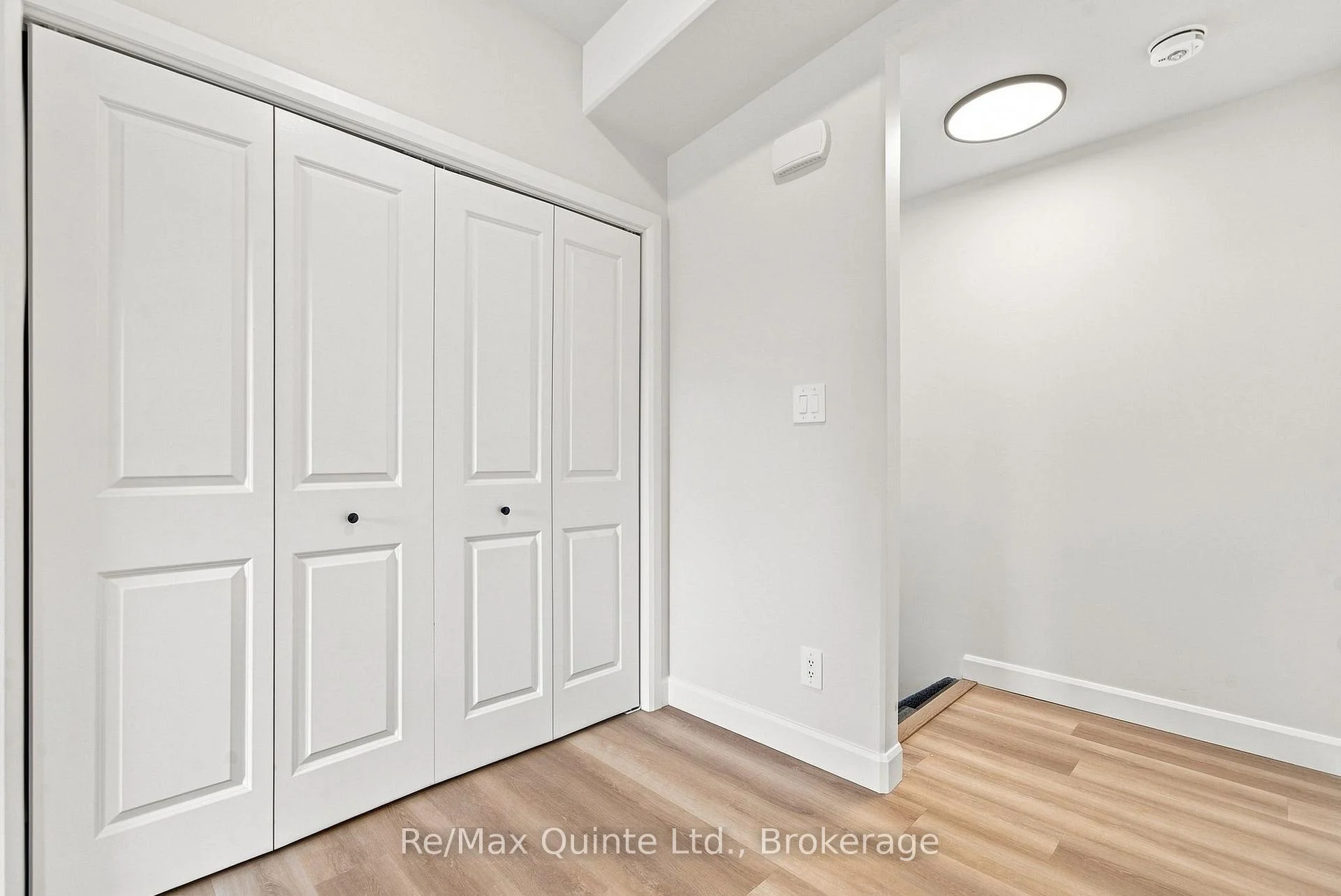 Photo 27 of Unit B, 5 Sienna Avenue, Belleville, Belleville Ward — HOMEH