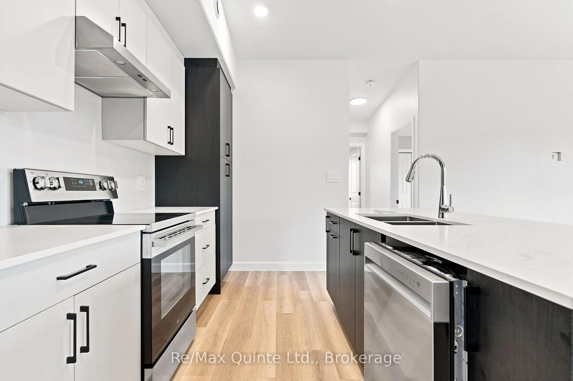 Photo 43 of Unit B, 5 Sienna Avenue, Belleville, Belleville Ward — HOMEH