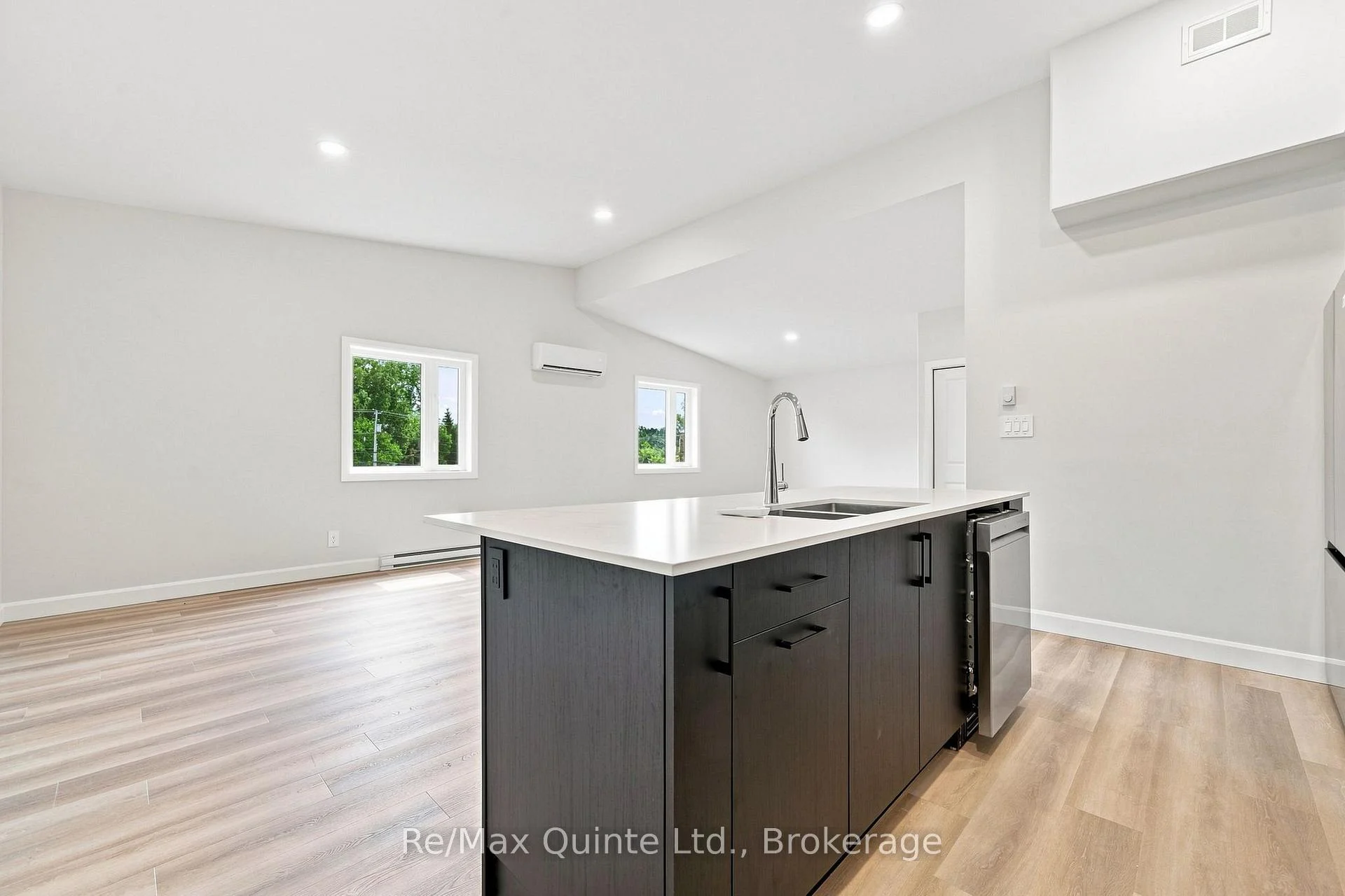 Photo 46 of Unit B, 5 Sienna Avenue, Belleville, Belleville Ward — HOMEH