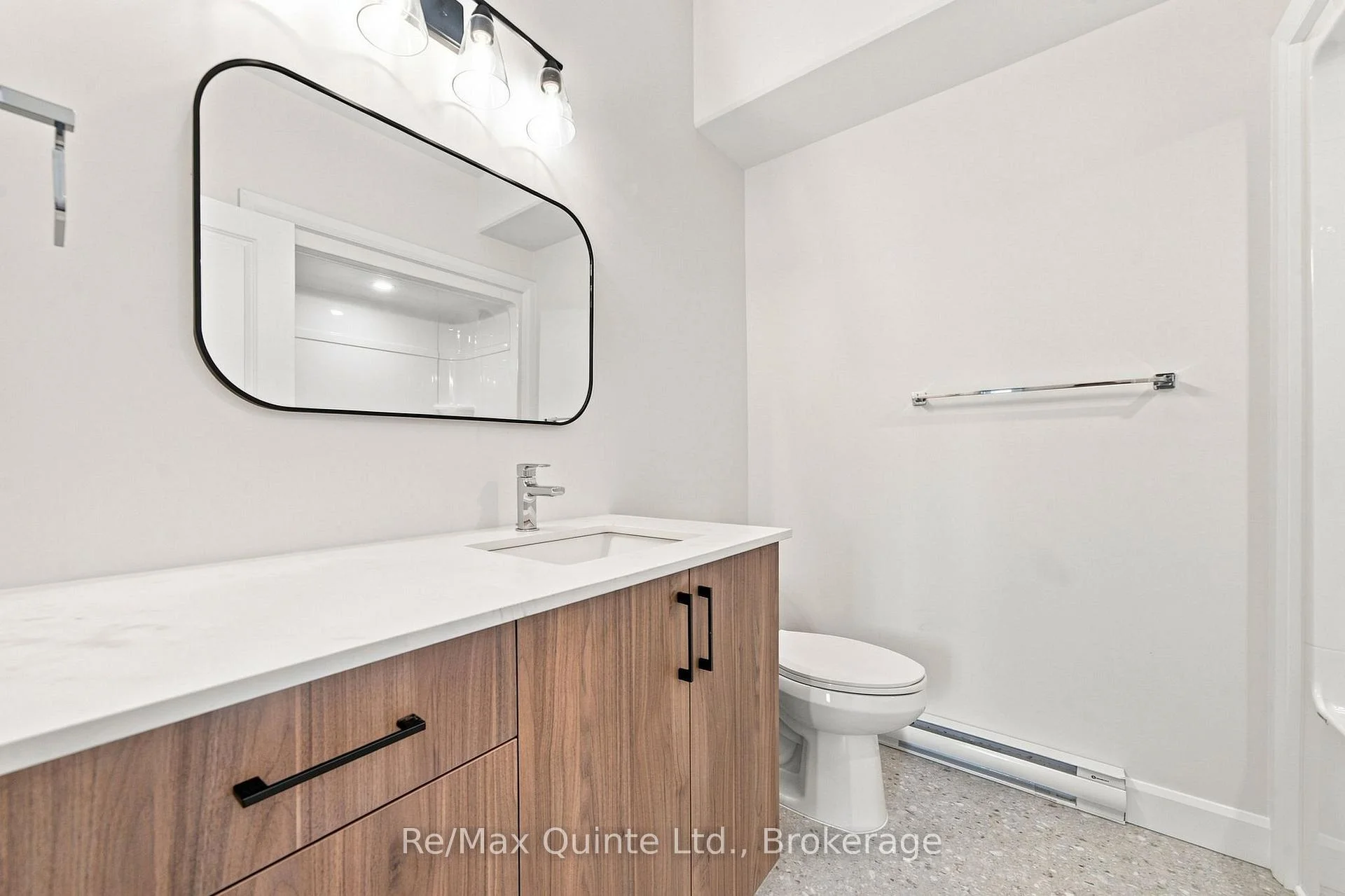 Photo 55 of Unit B, 5 Sienna Avenue, Belleville, Belleville Ward — HOMEH