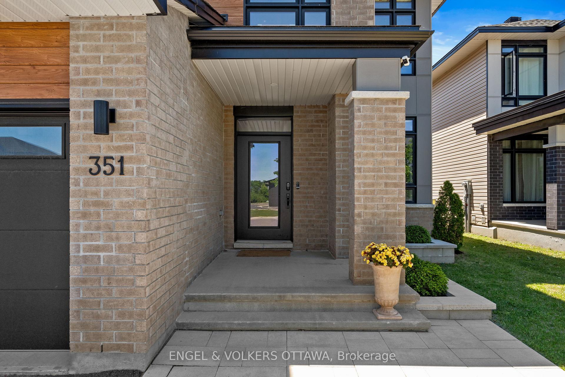 Photo 3 of 351 Shuttleworth Drive, Ottawa, Leitrim — HOMEH