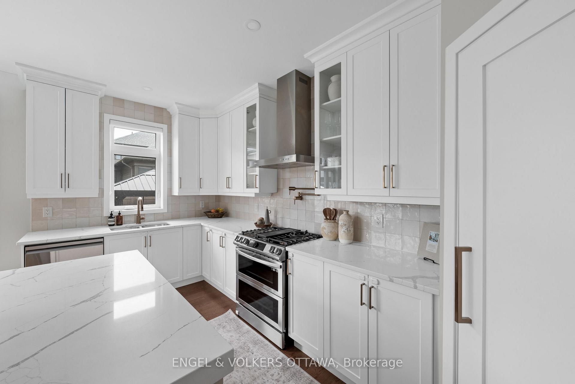 Photo 16 of 351 Shuttleworth Drive, Ottawa, Leitrim — HOMEH