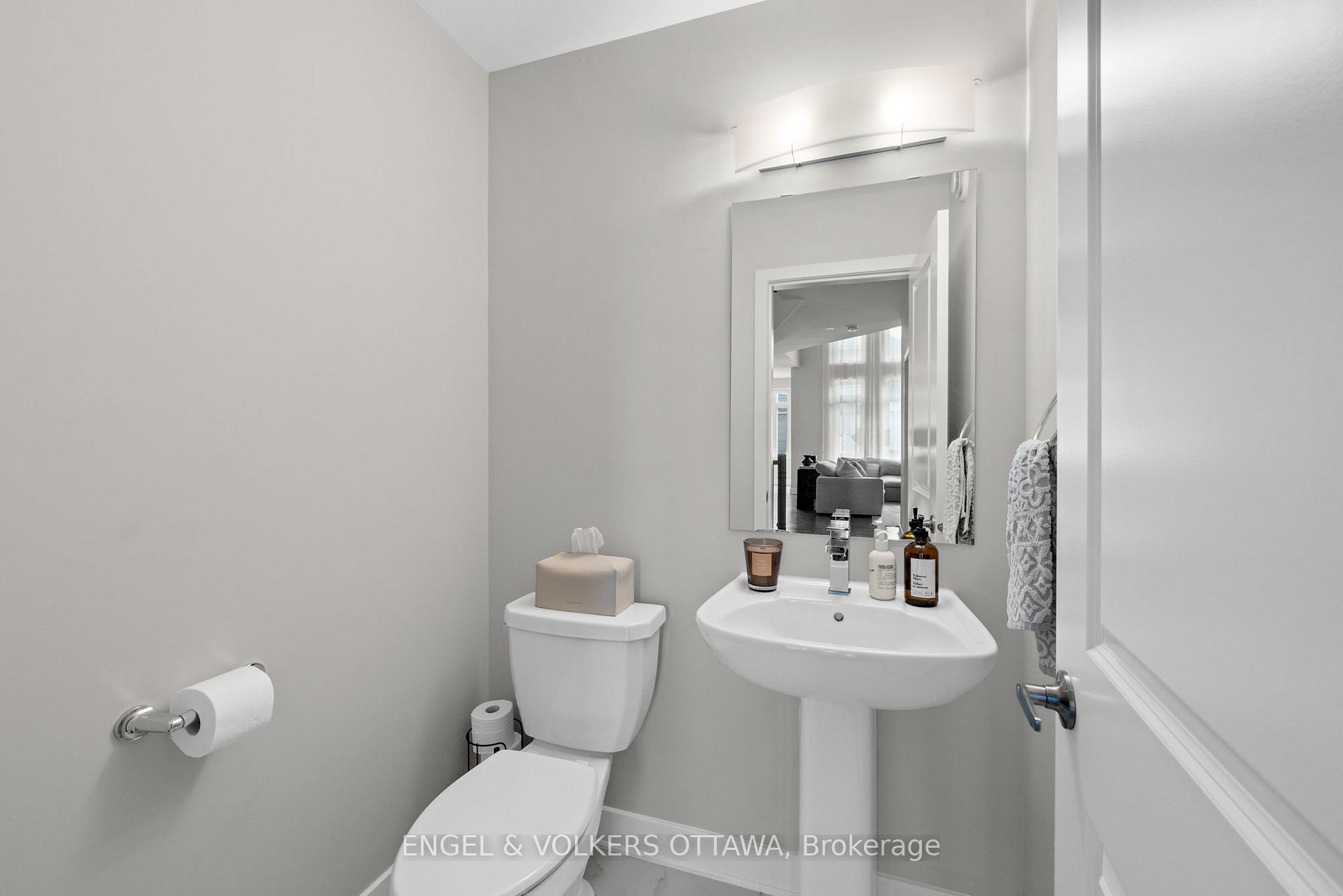 Photo 19 of 351 Shuttleworth Drive, Ottawa, Leitrim — HOMEH