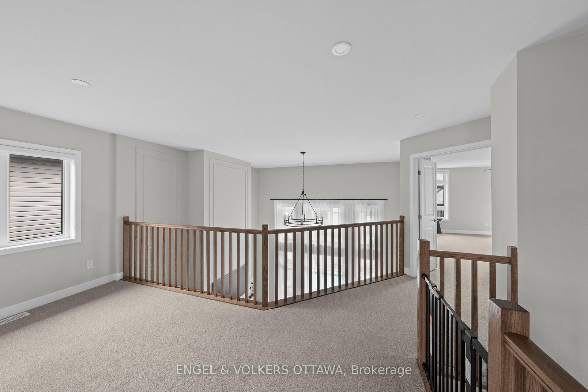 Photo 23 of 351 Shuttleworth Drive, Ottawa, Leitrim — HOMEH